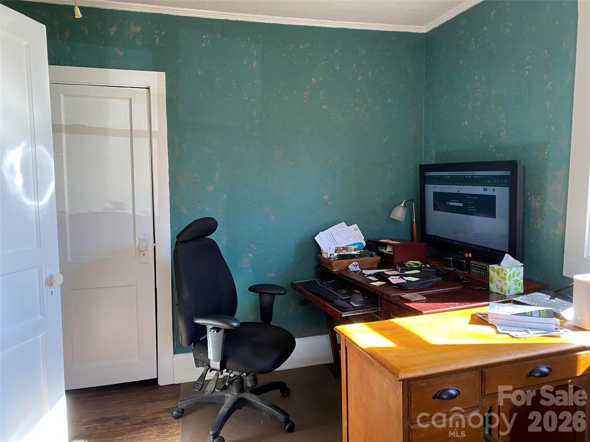 main property photo 20