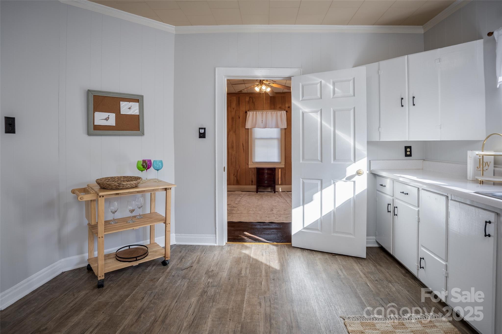 property viewer photo 12