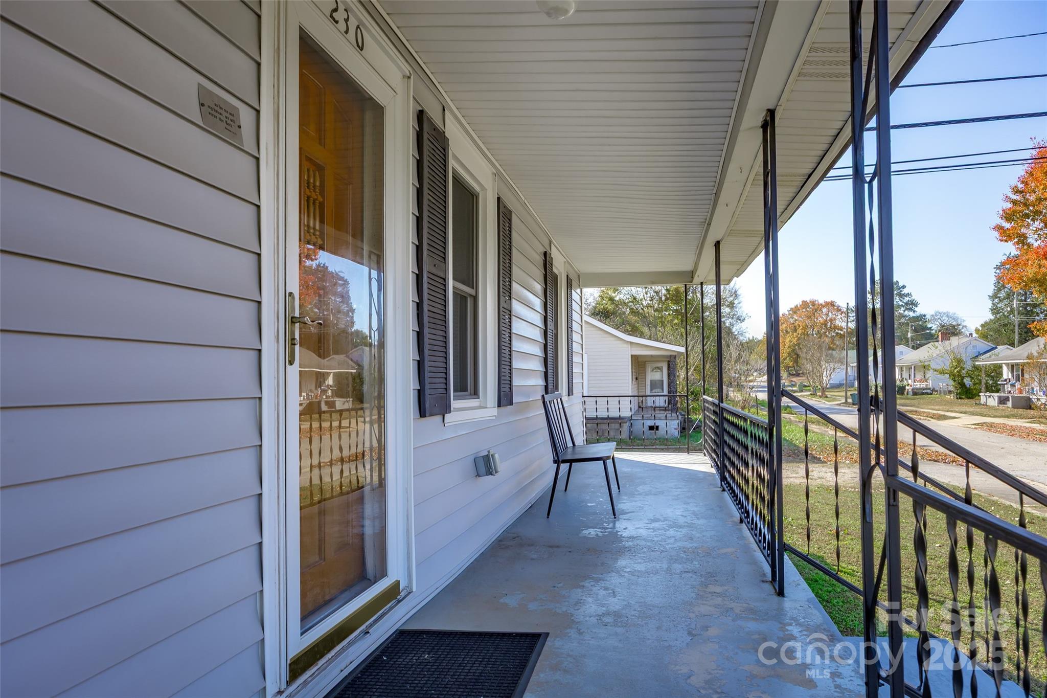 property viewer photo 3