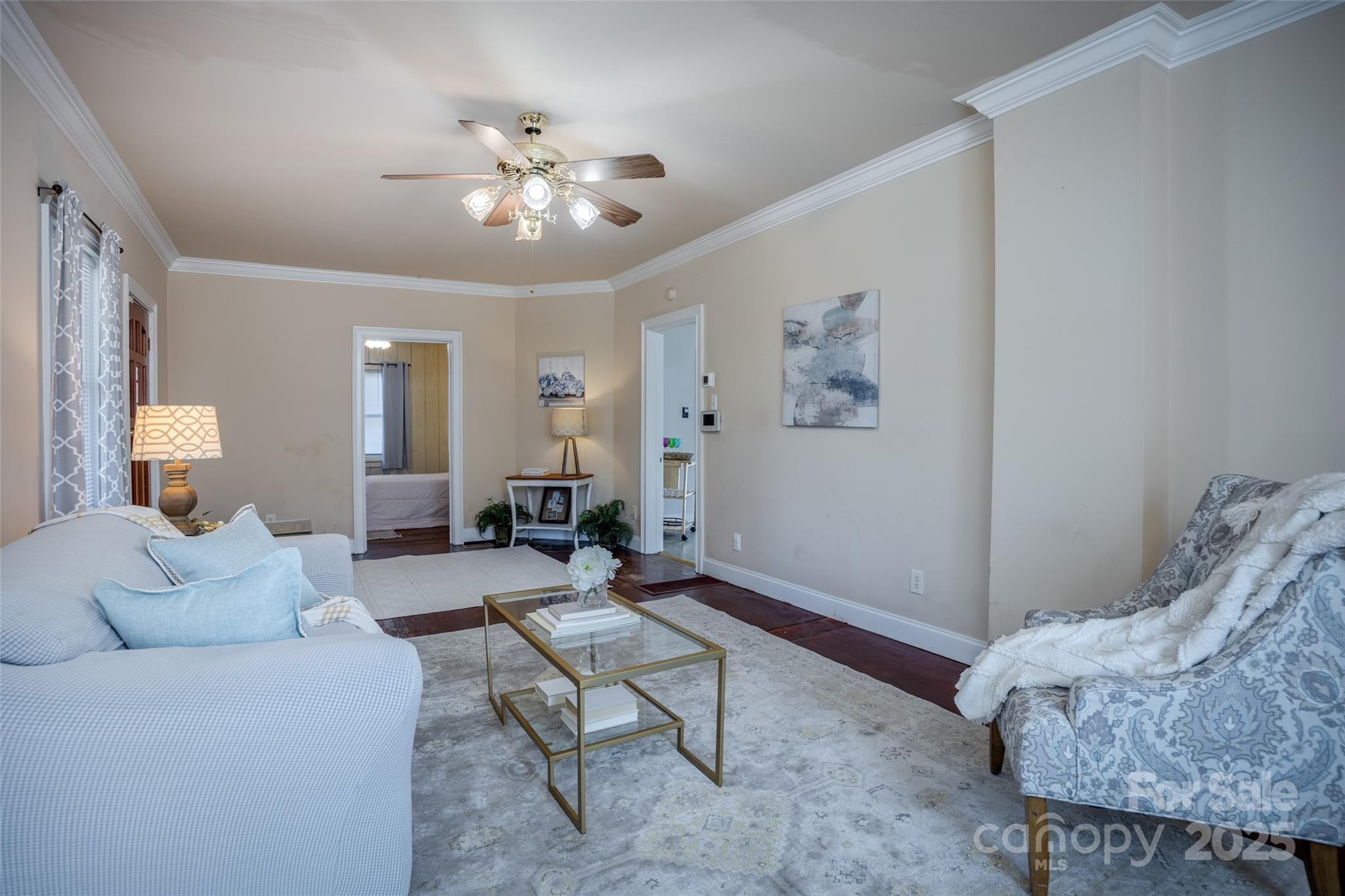 property viewer photo 5