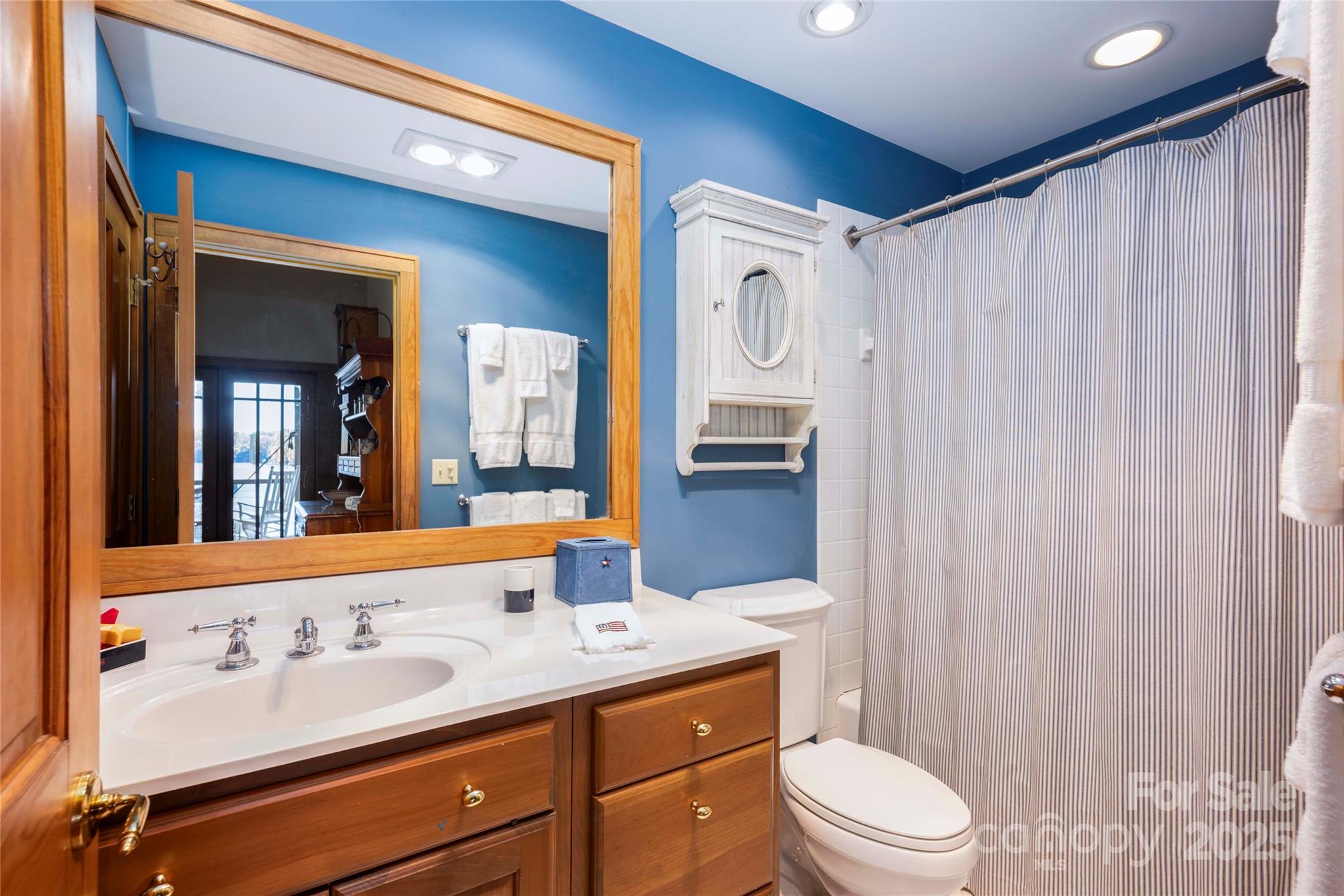 main property photo 20