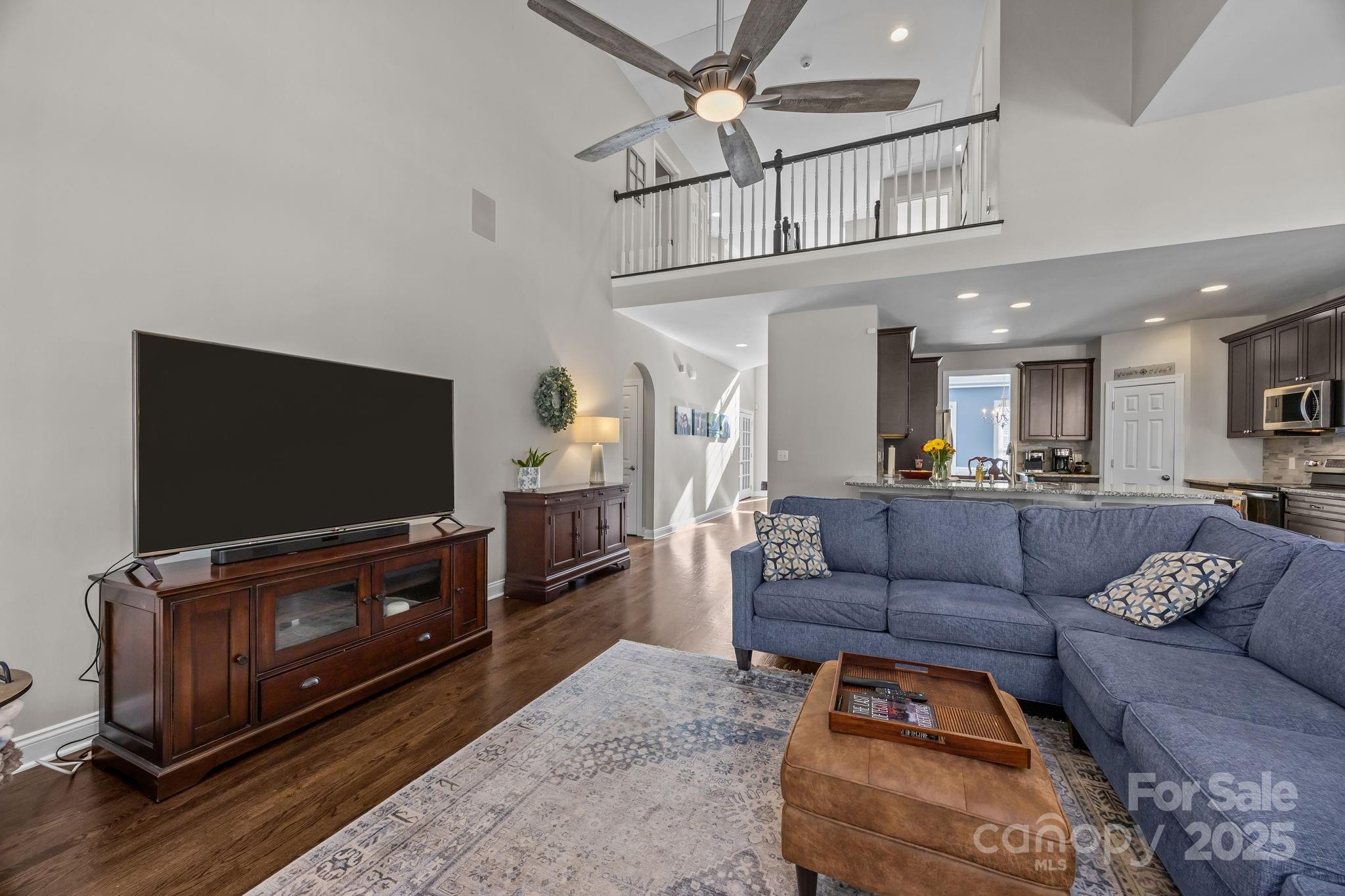 property viewer photo 10
