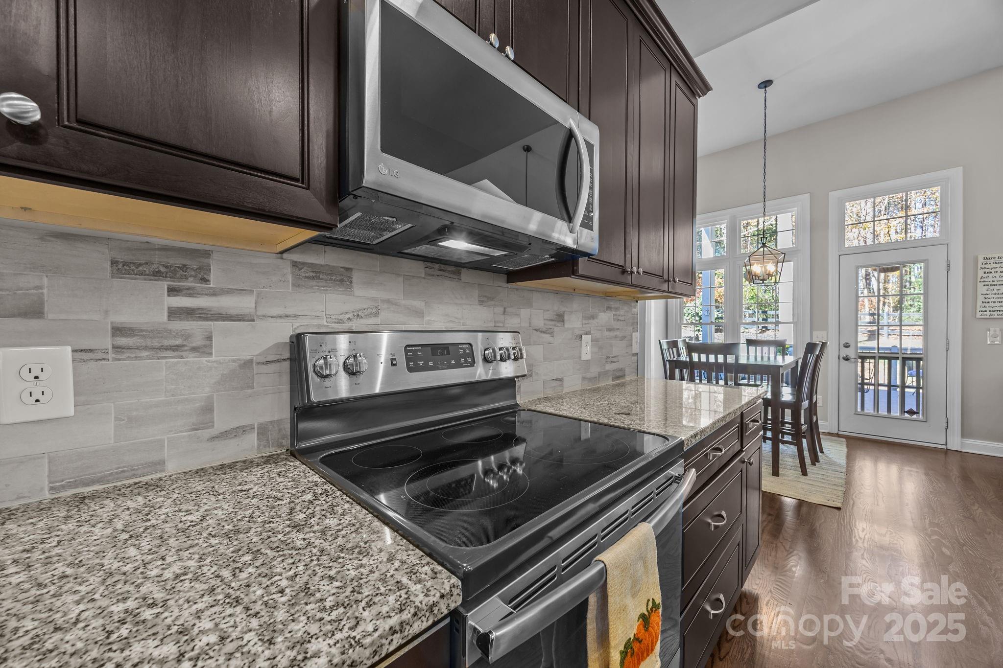 property viewer photo 19