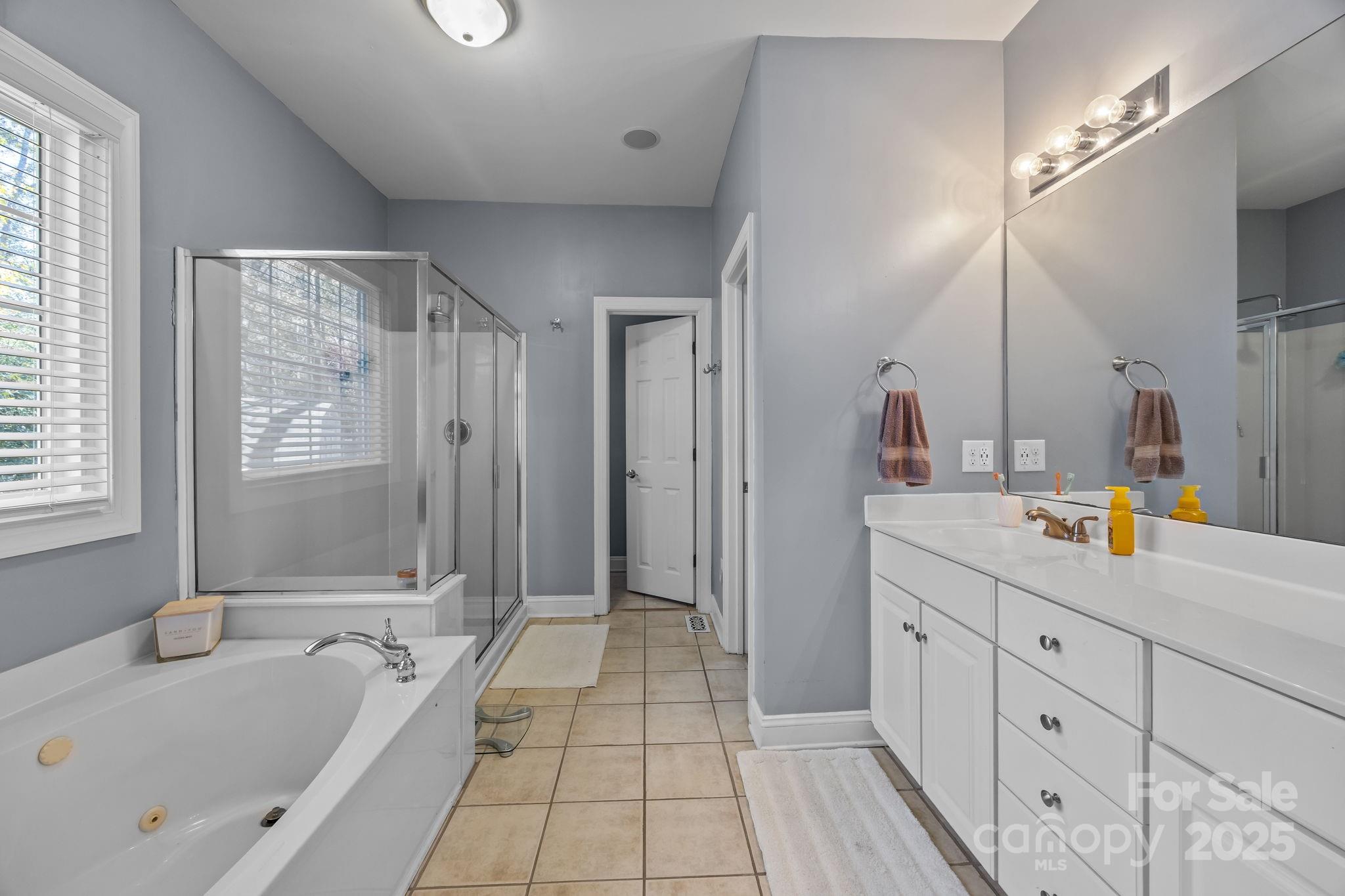 property viewer photo 23