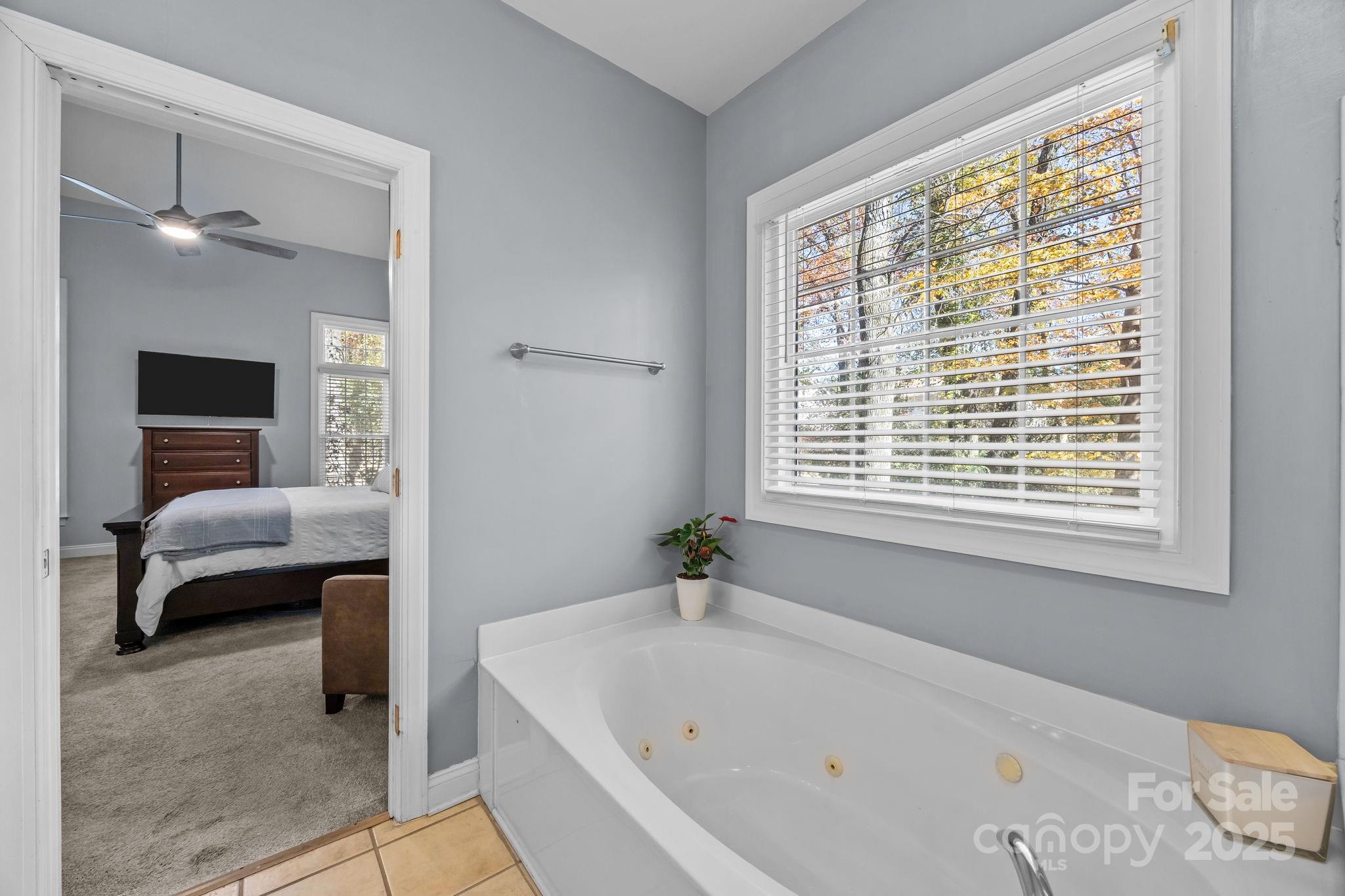 property viewer photo 24