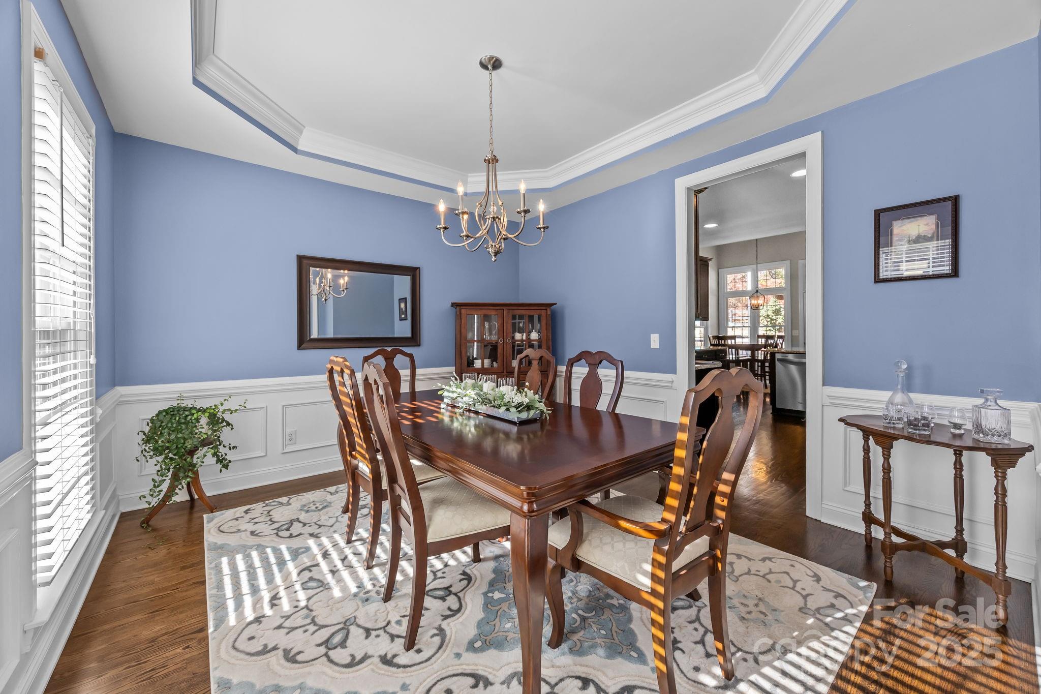 property viewer photo 3