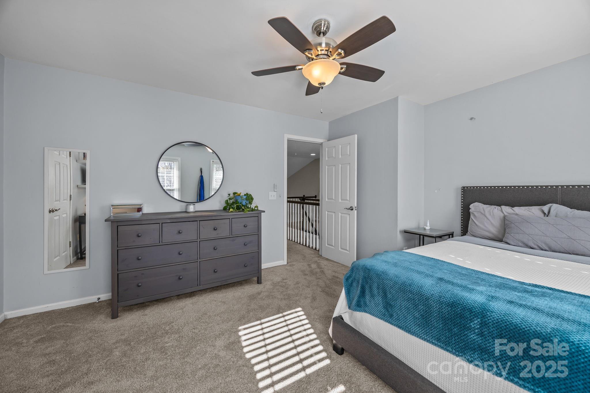 property viewer photo 33