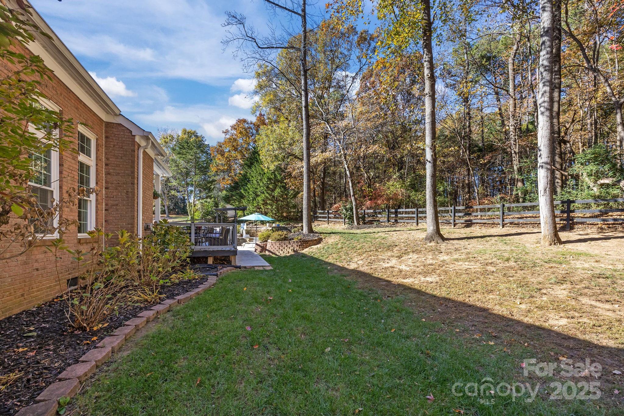 property viewer photo 44