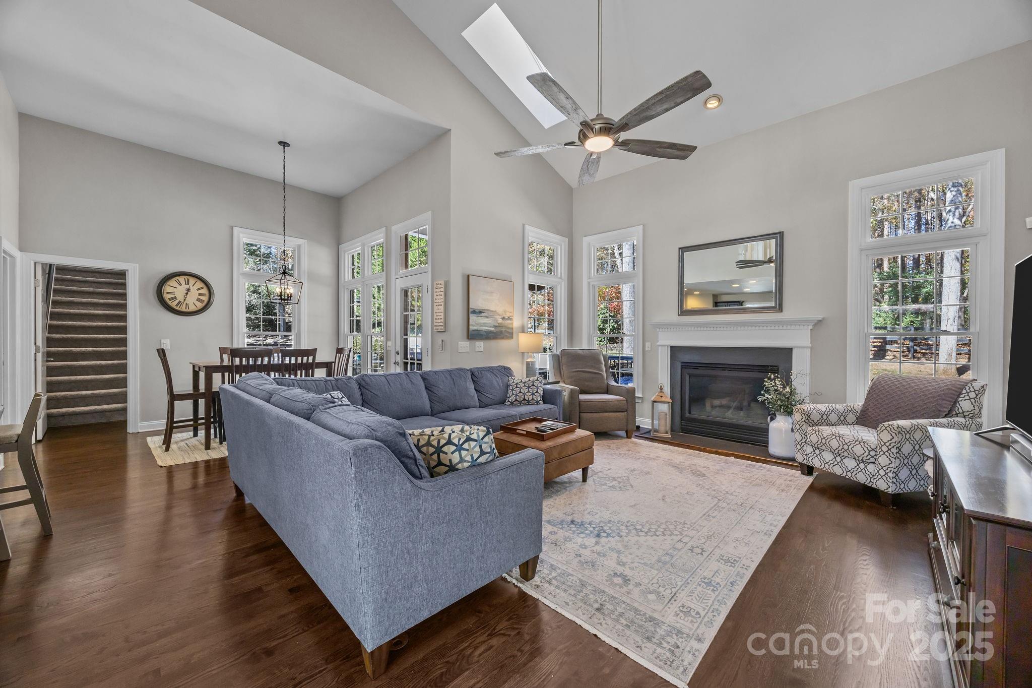 property viewer photo 8