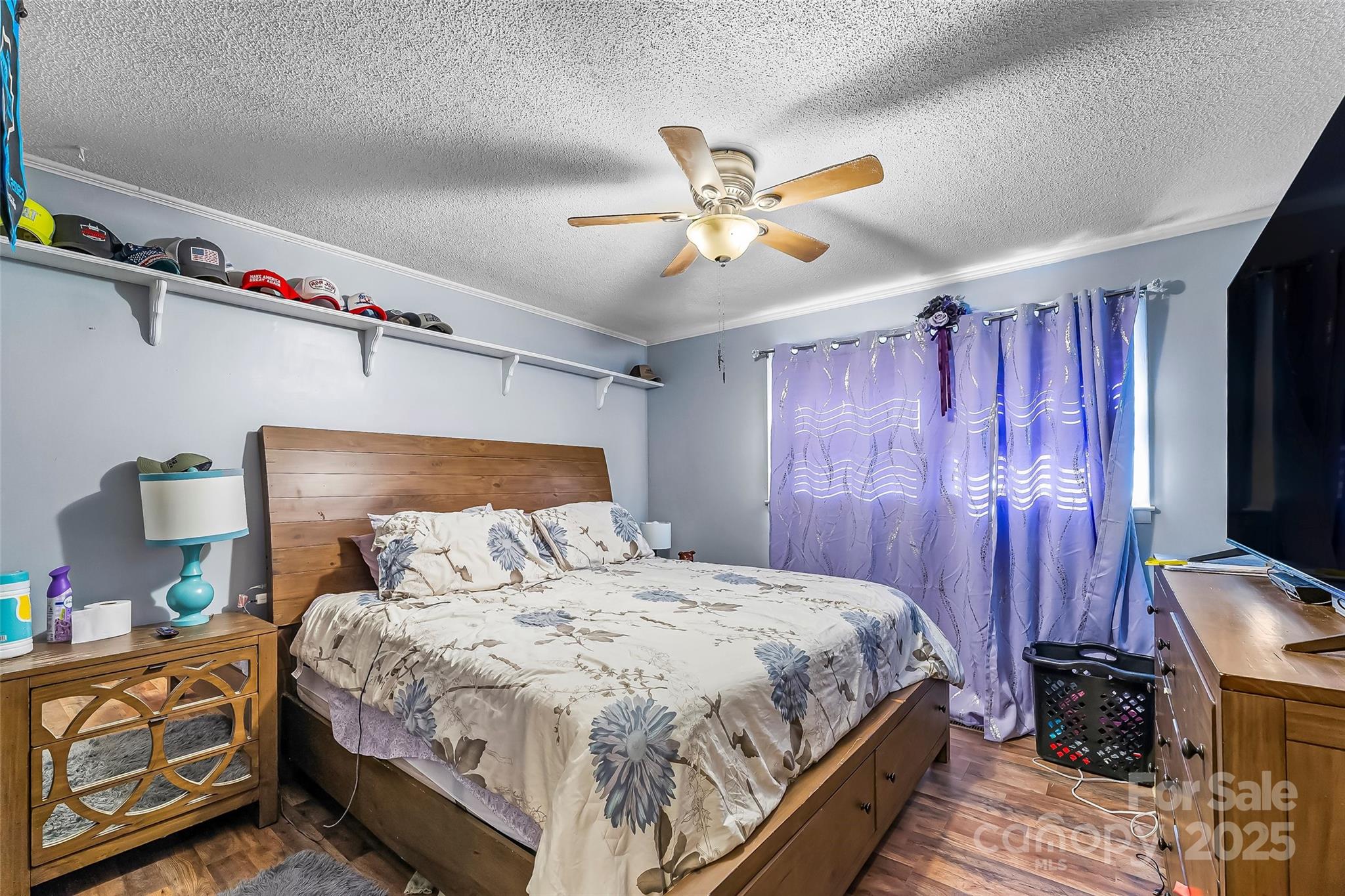 main property photo 13