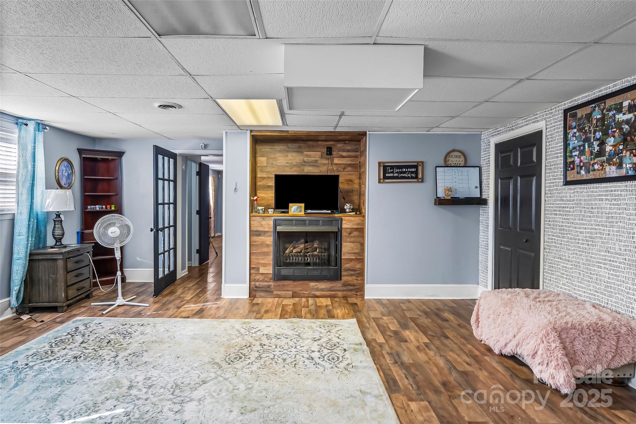 main property photo 18