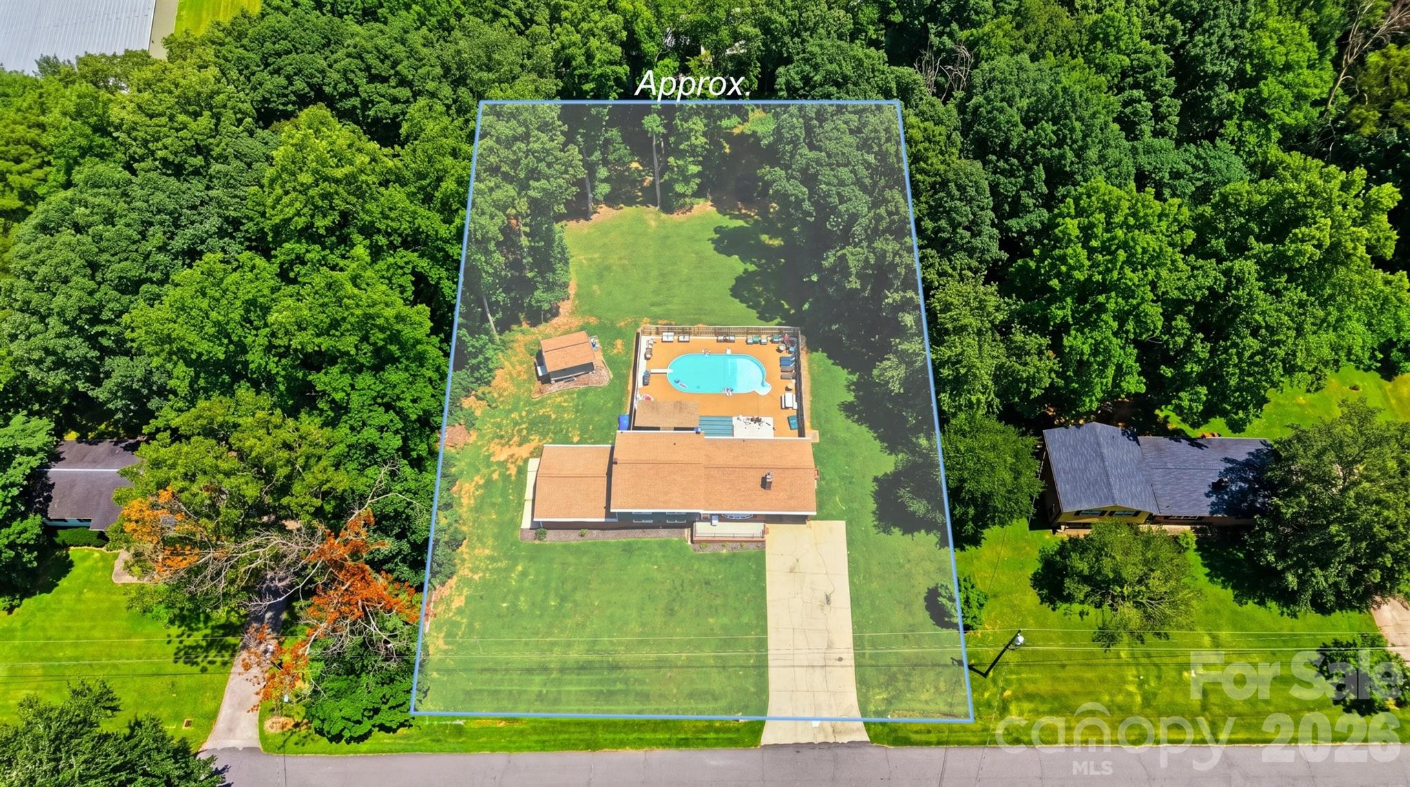 main property photo 39