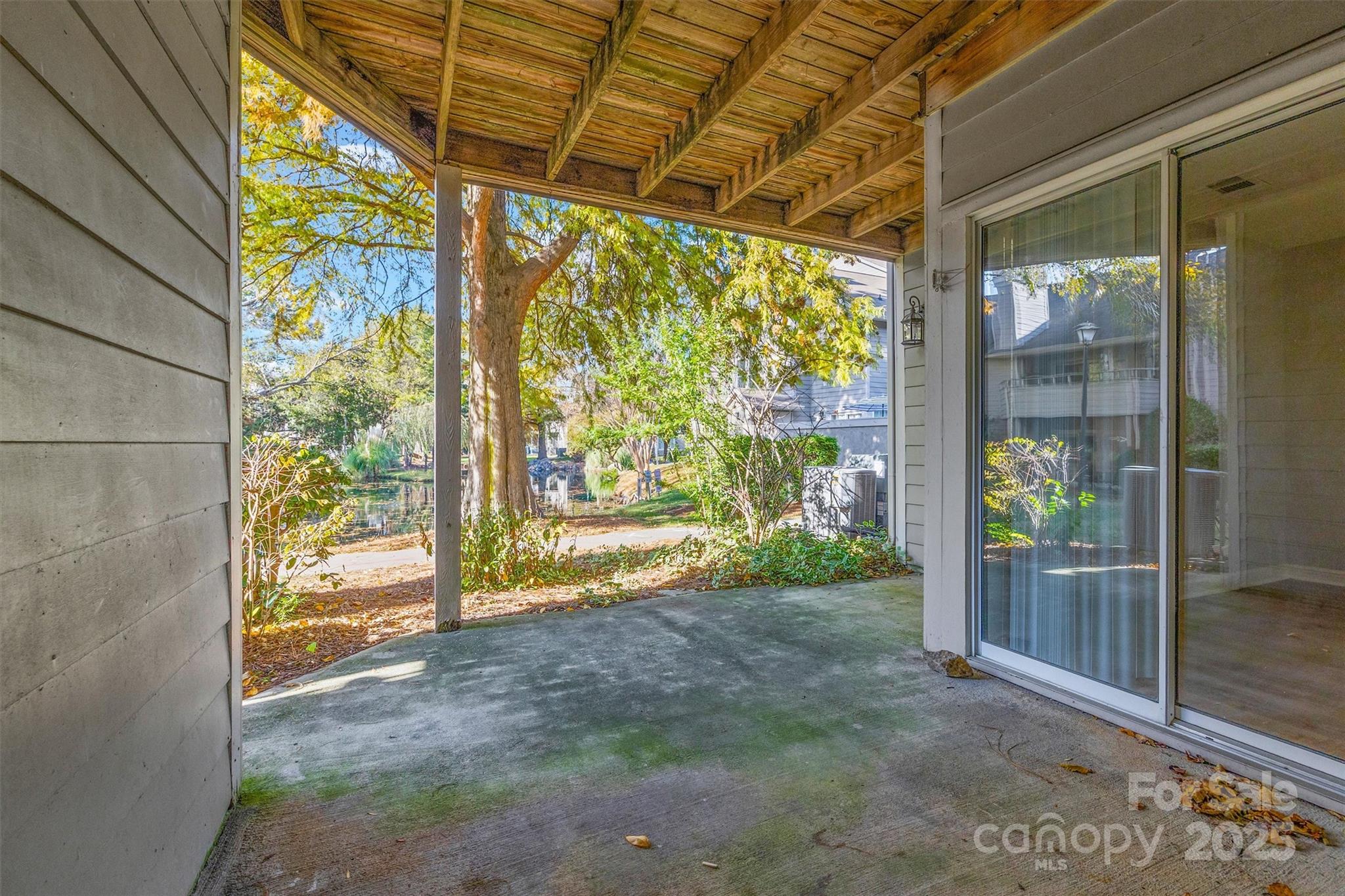 property viewer photo 22