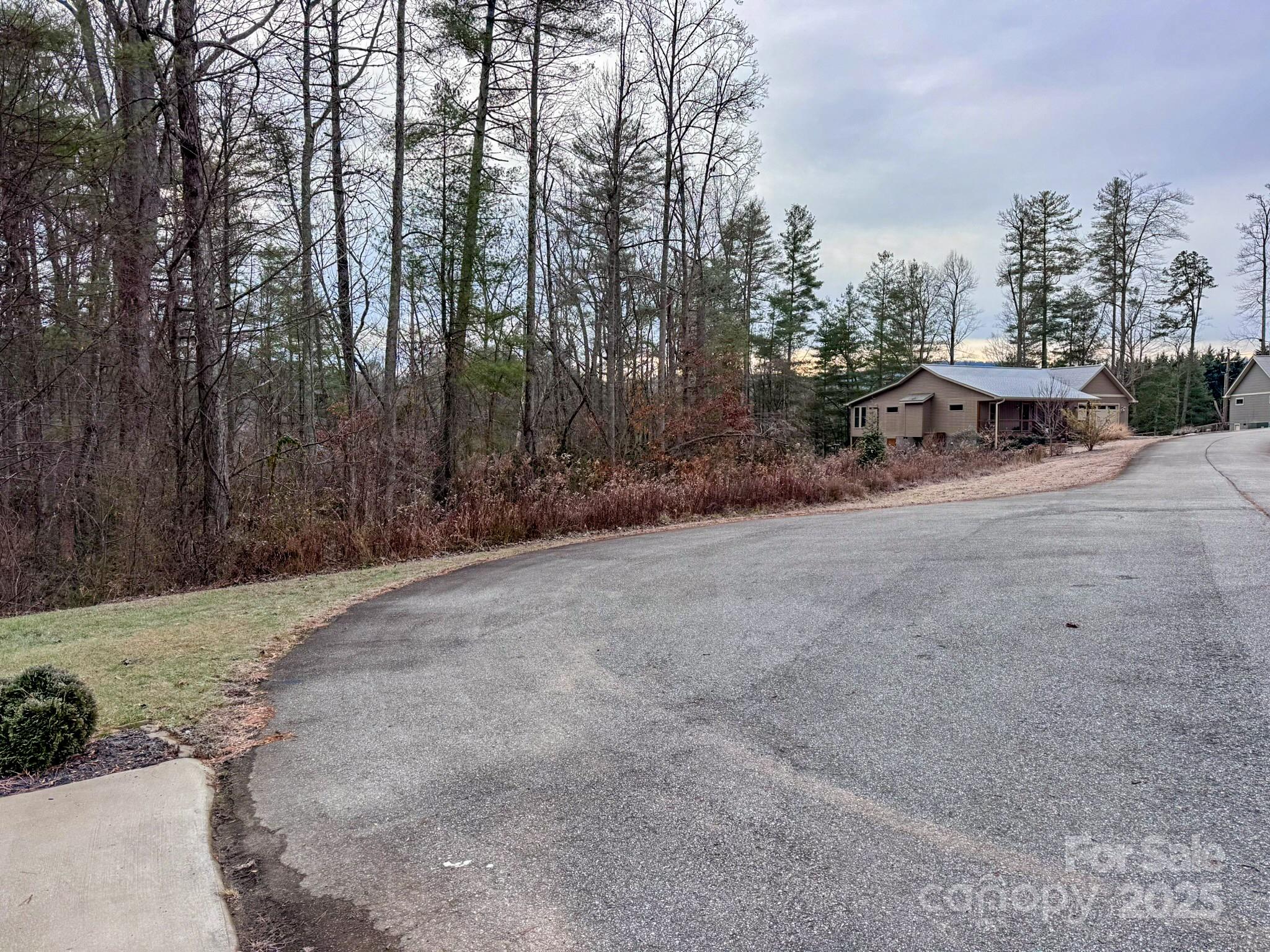 main property photo 15