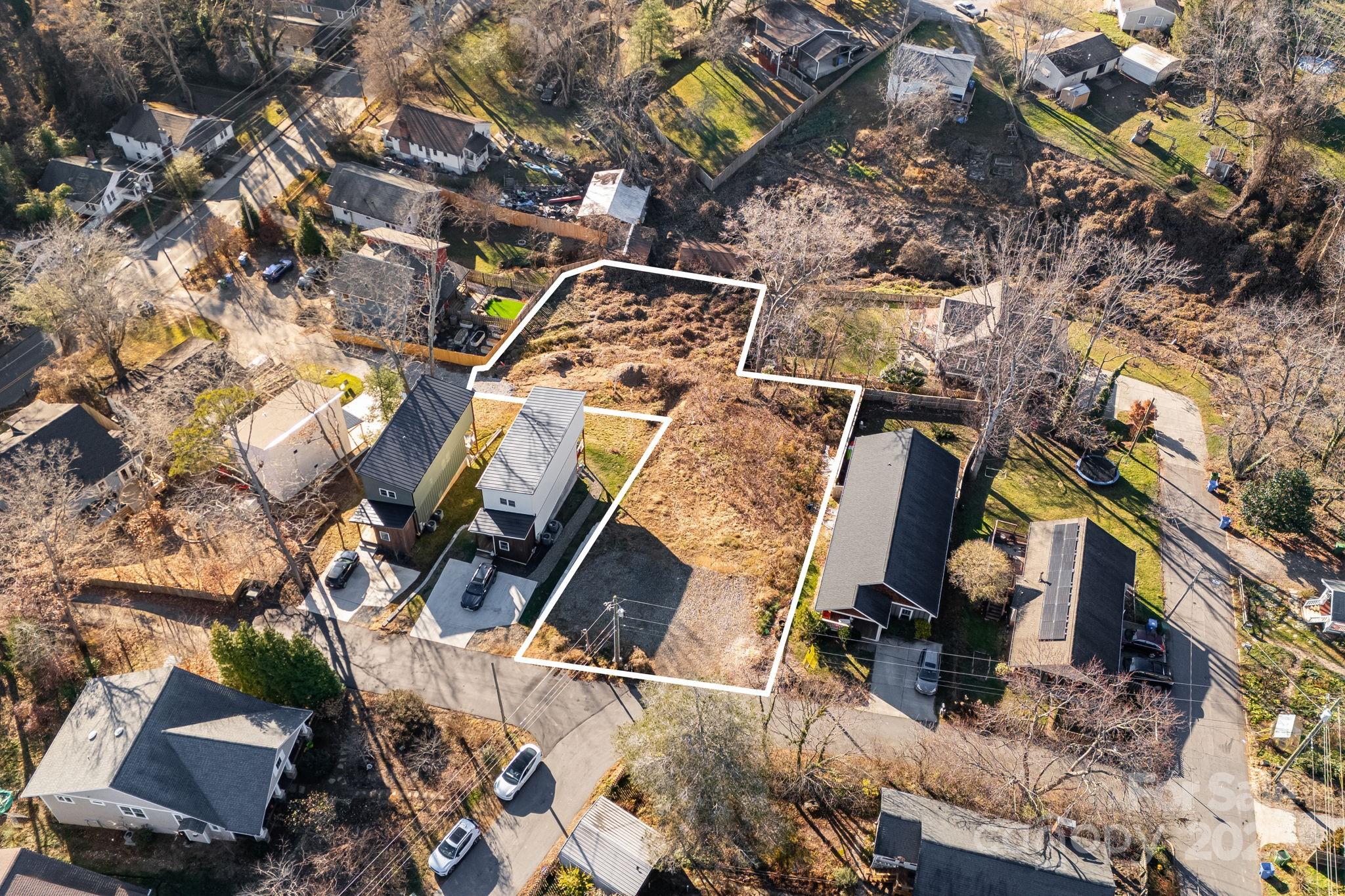 main property photo 14