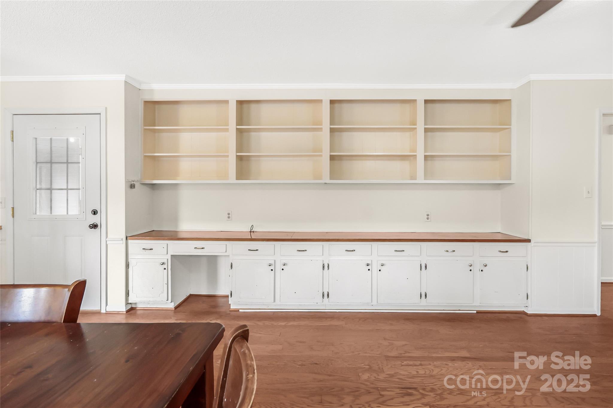property viewer photo 10
