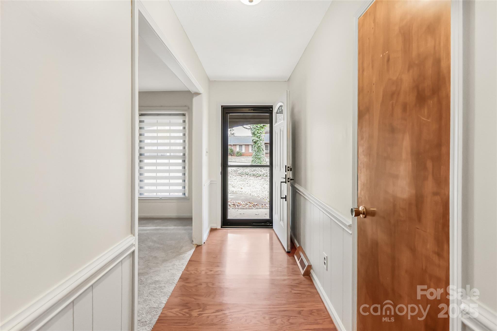 property viewer photo 15