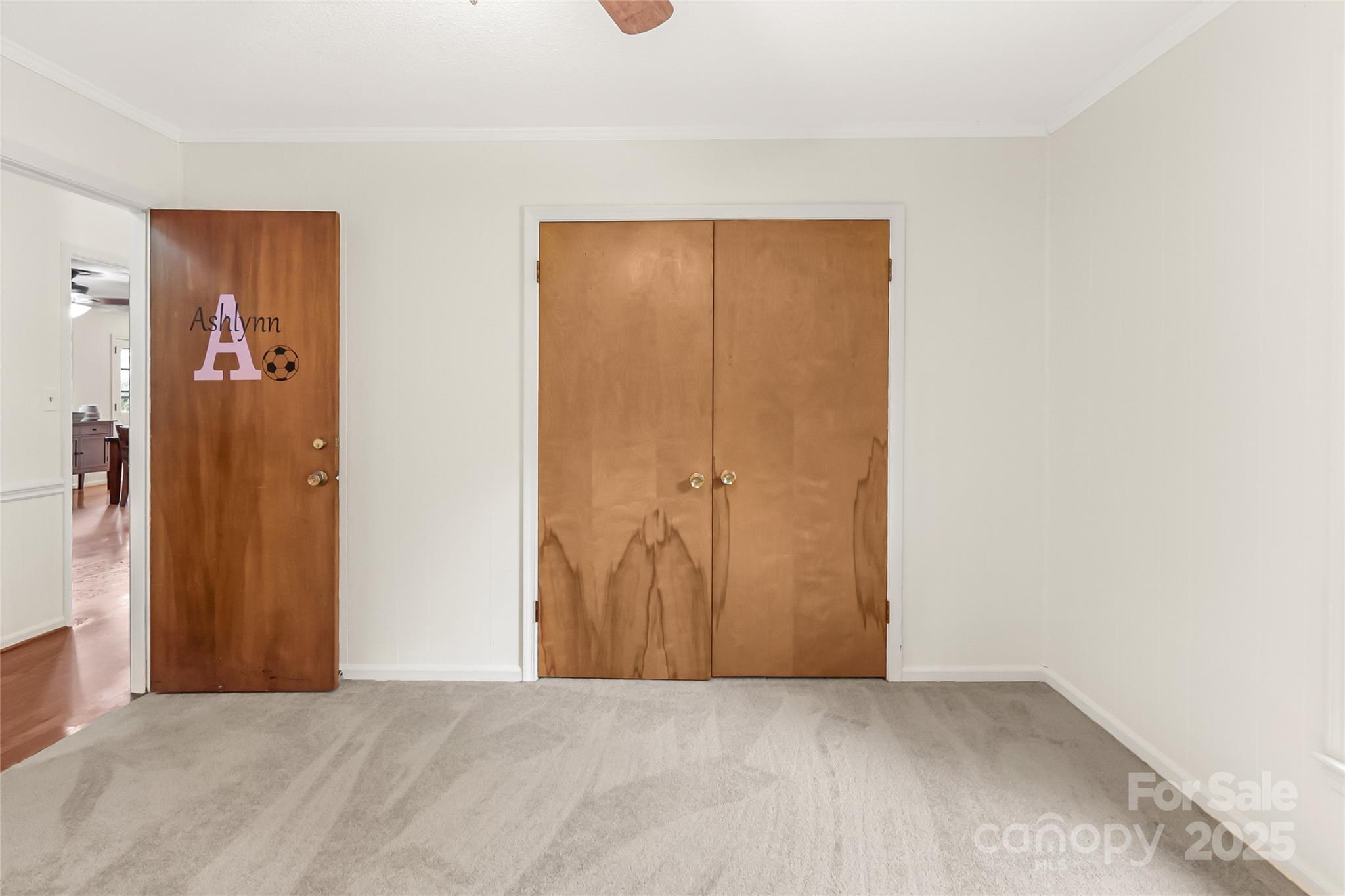 property viewer photo 17