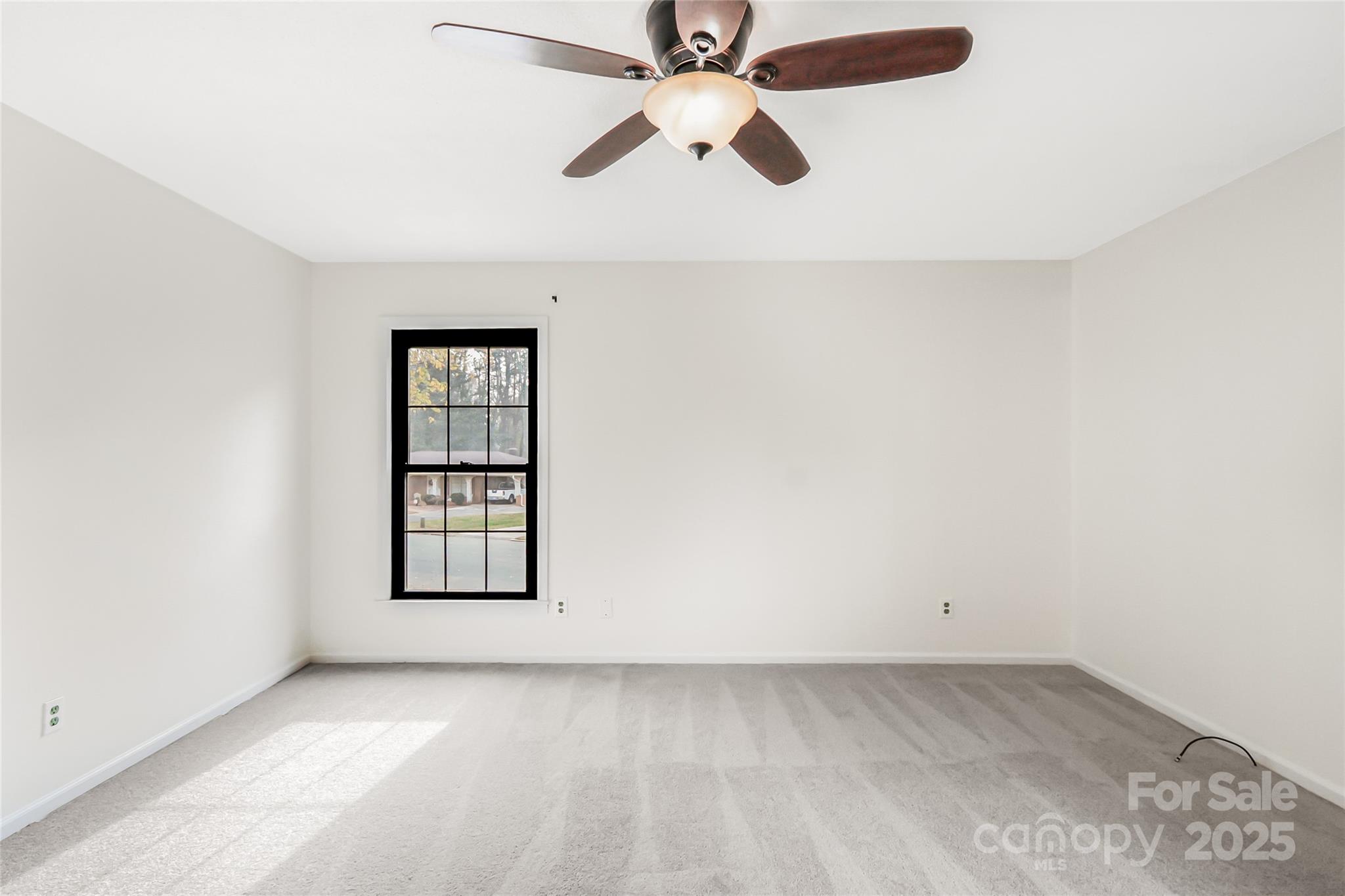 property viewer photo 21