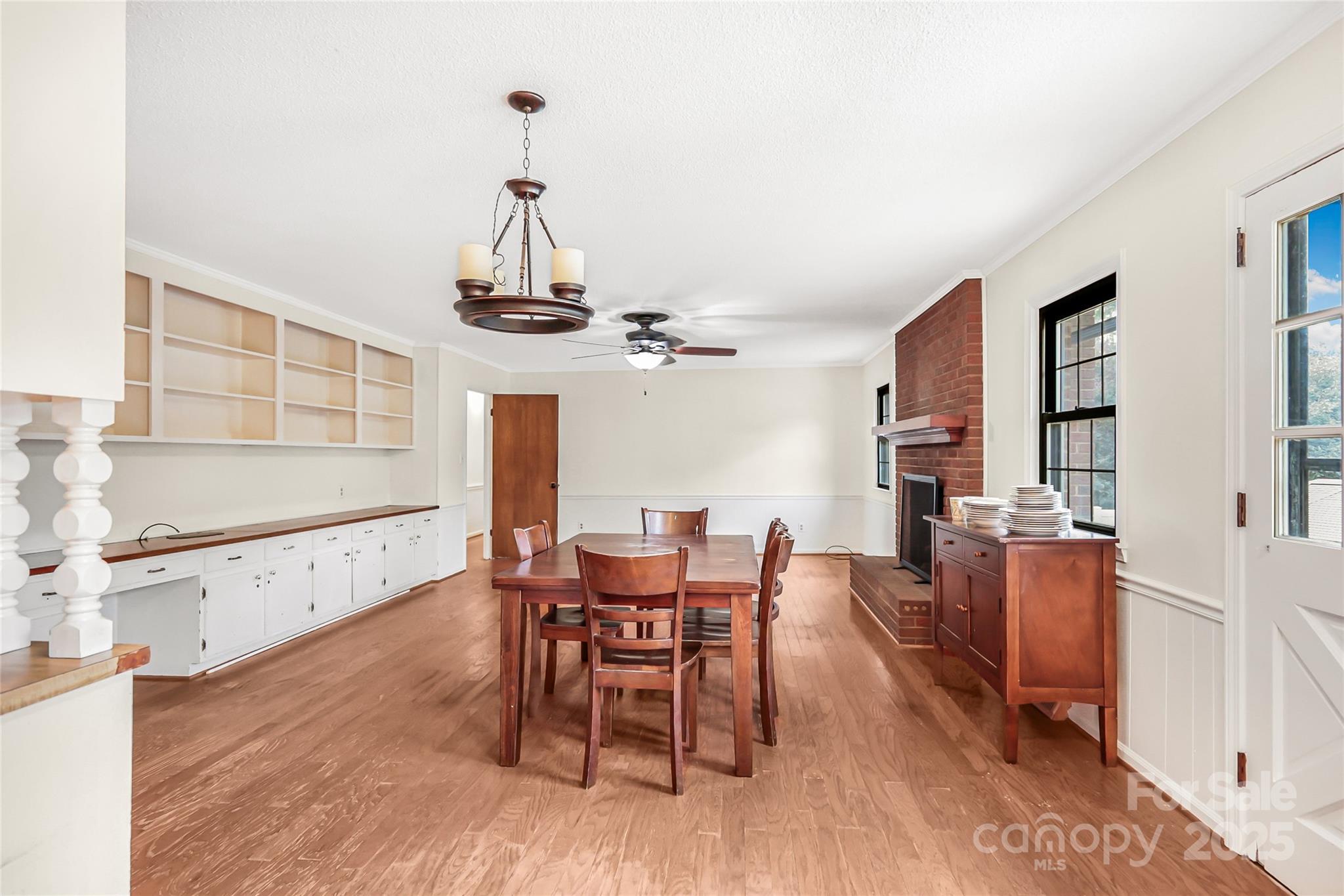 property viewer photo 7