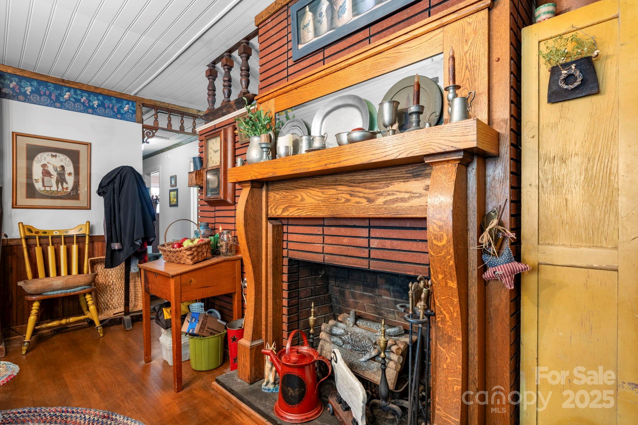 main property photo 16