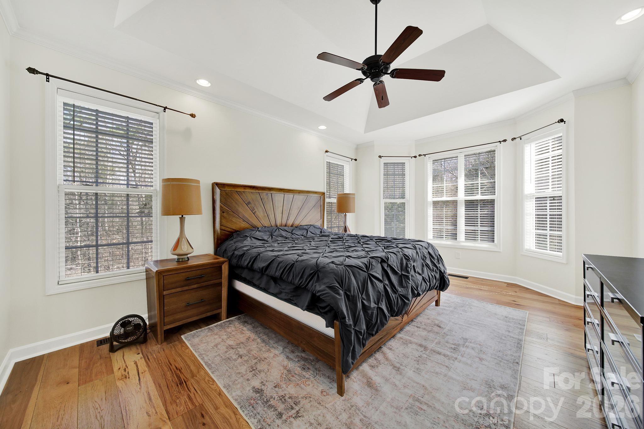 property viewer photo 17