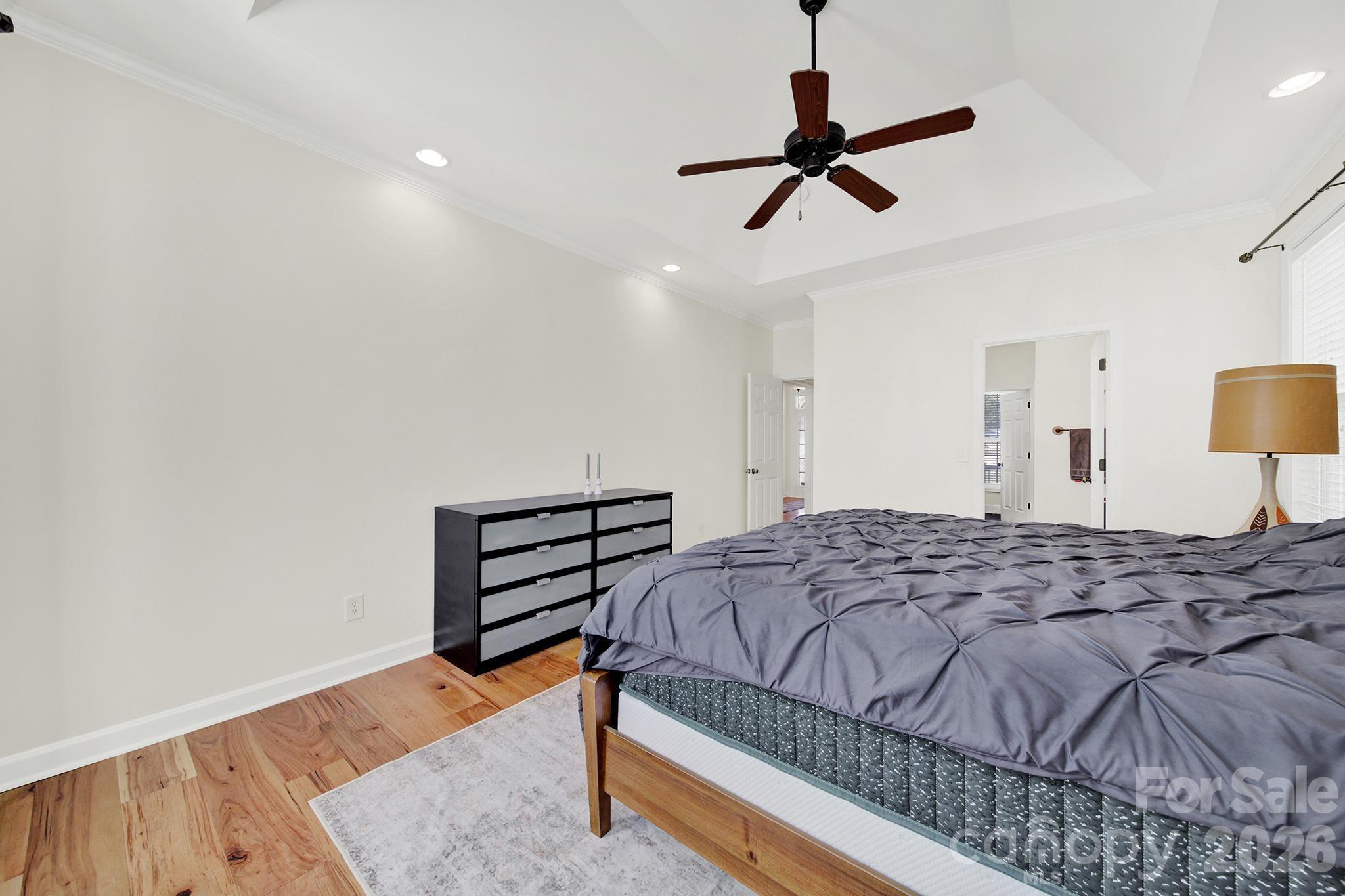 property viewer photo 18