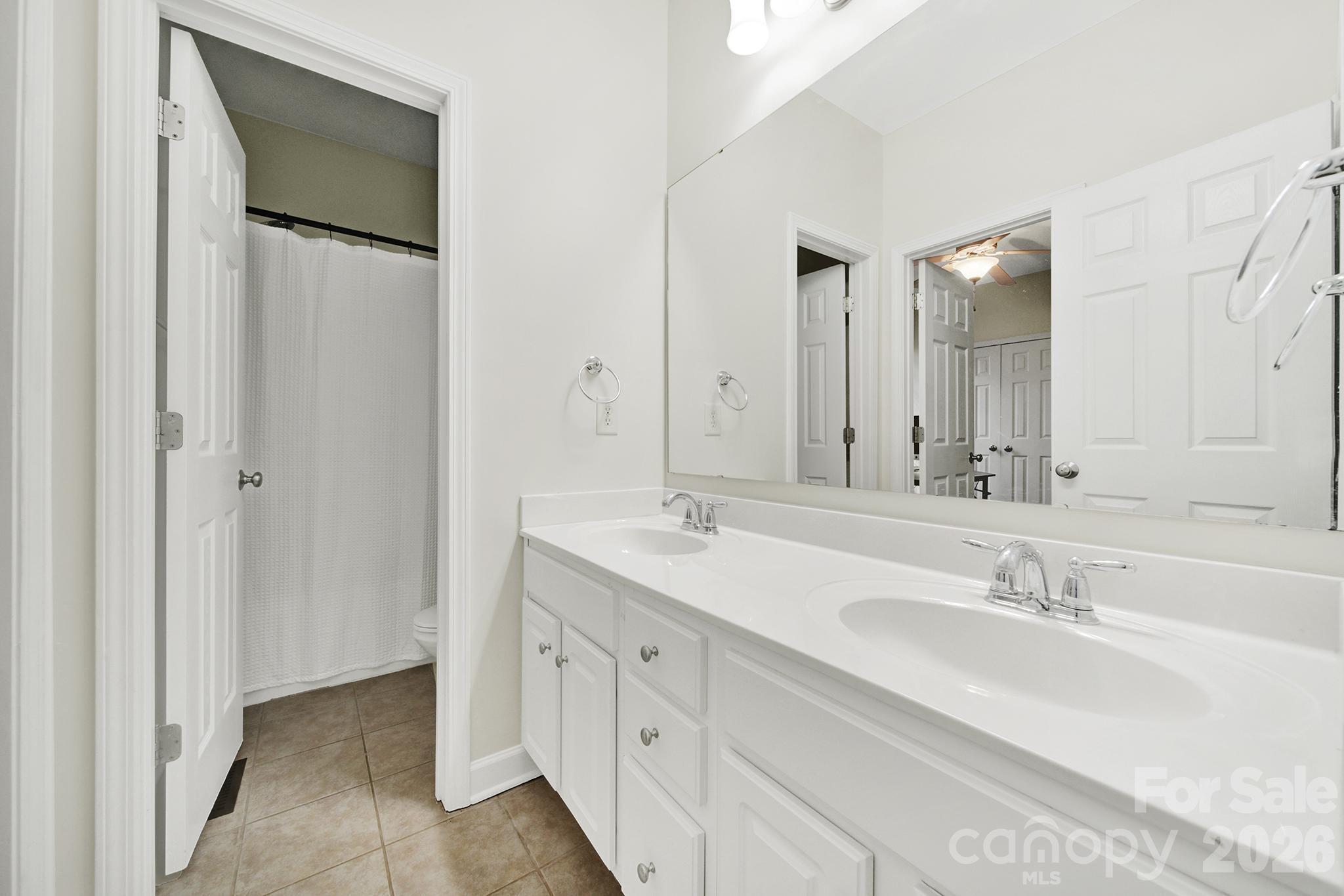 property viewer photo 24