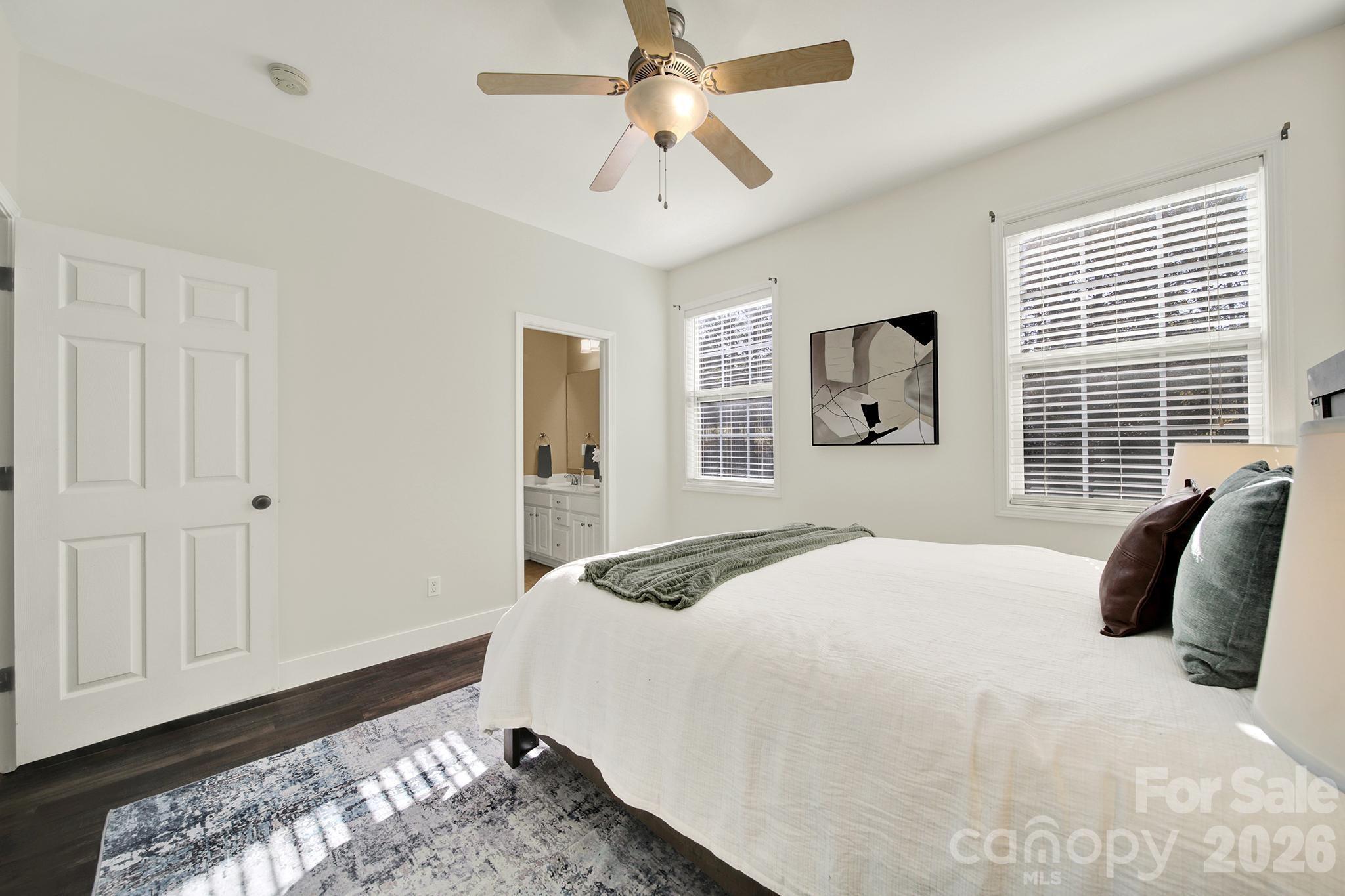property viewer photo 26