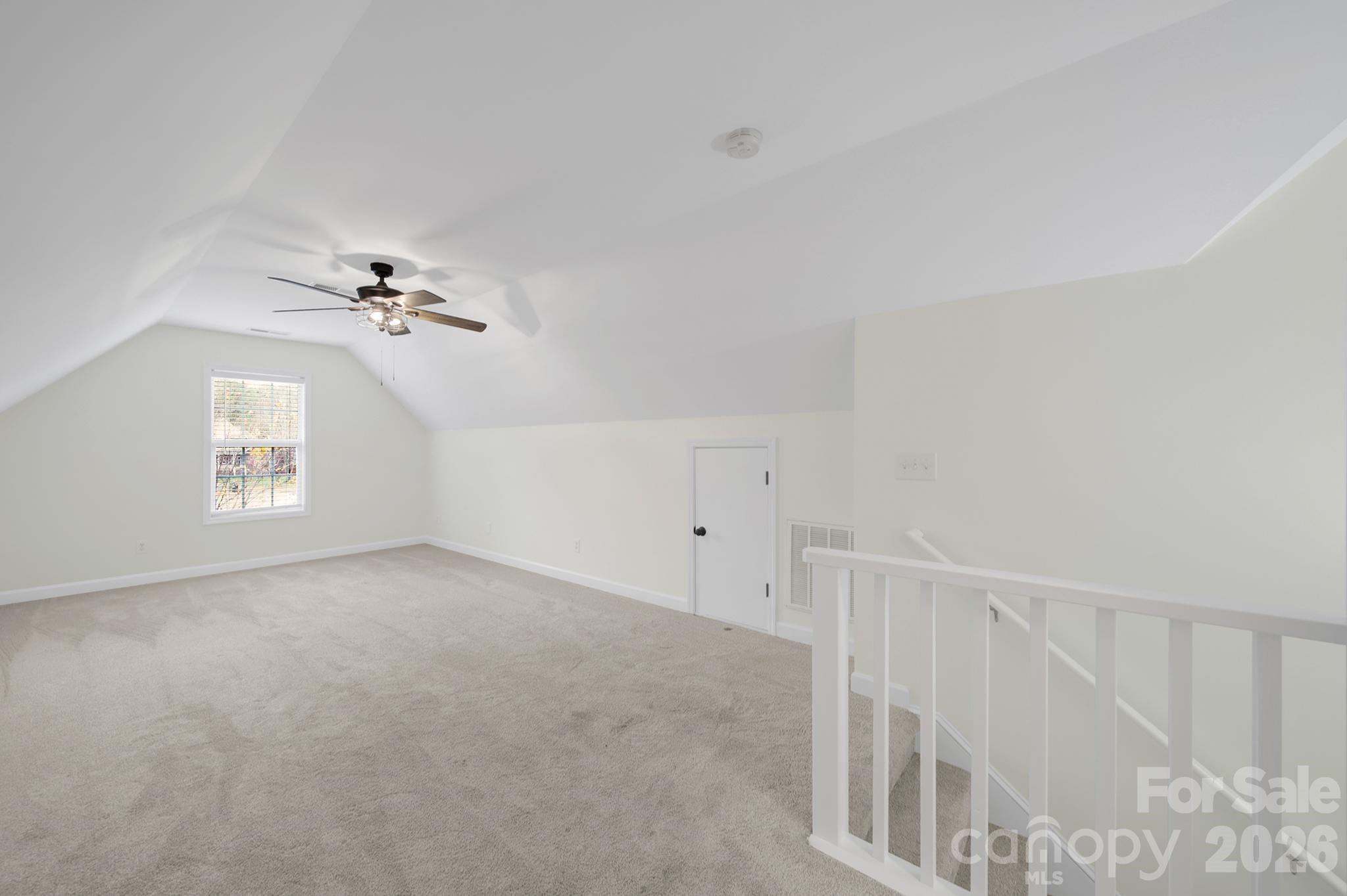 property viewer photo 28