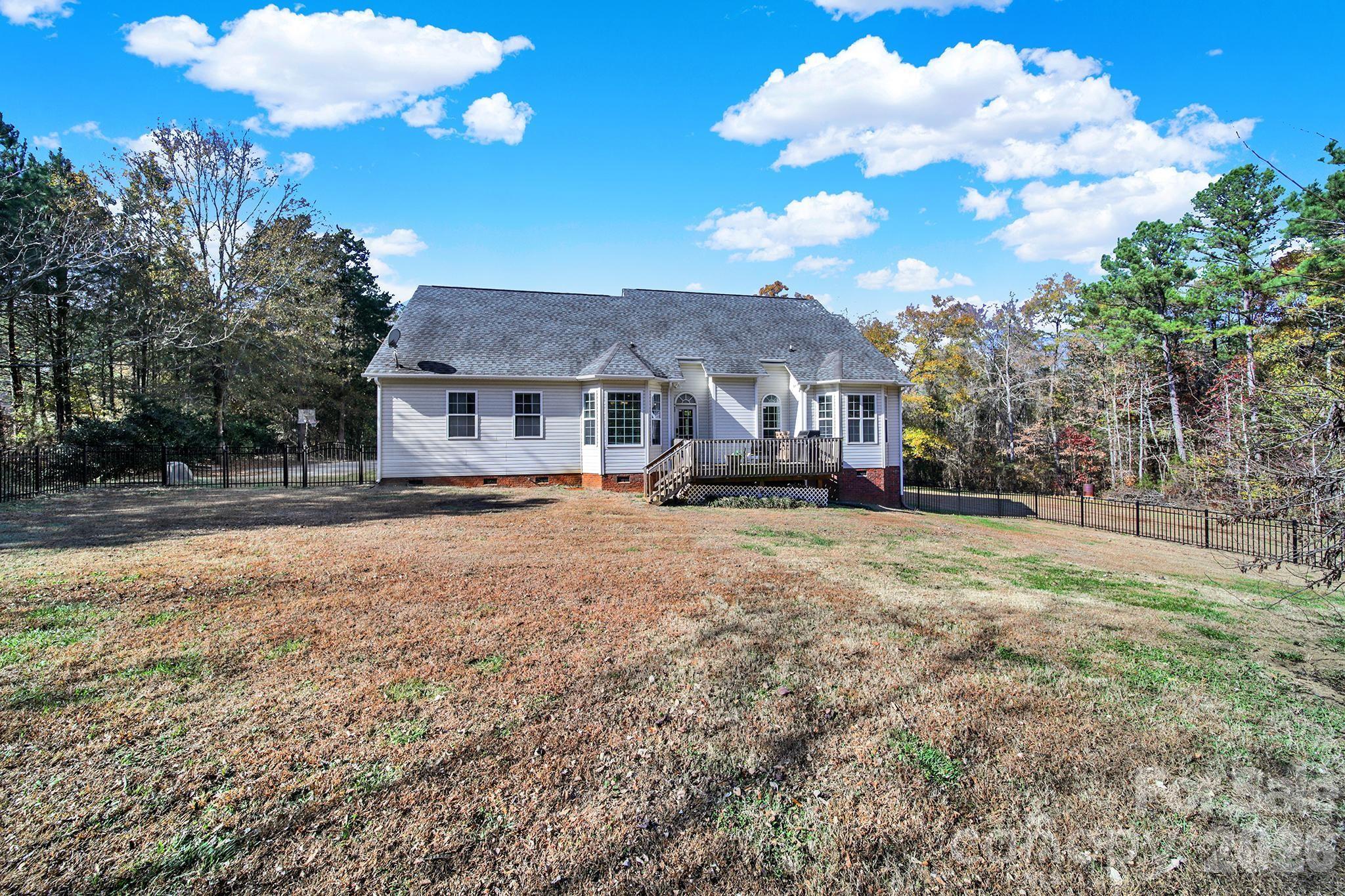 property viewer photo 36