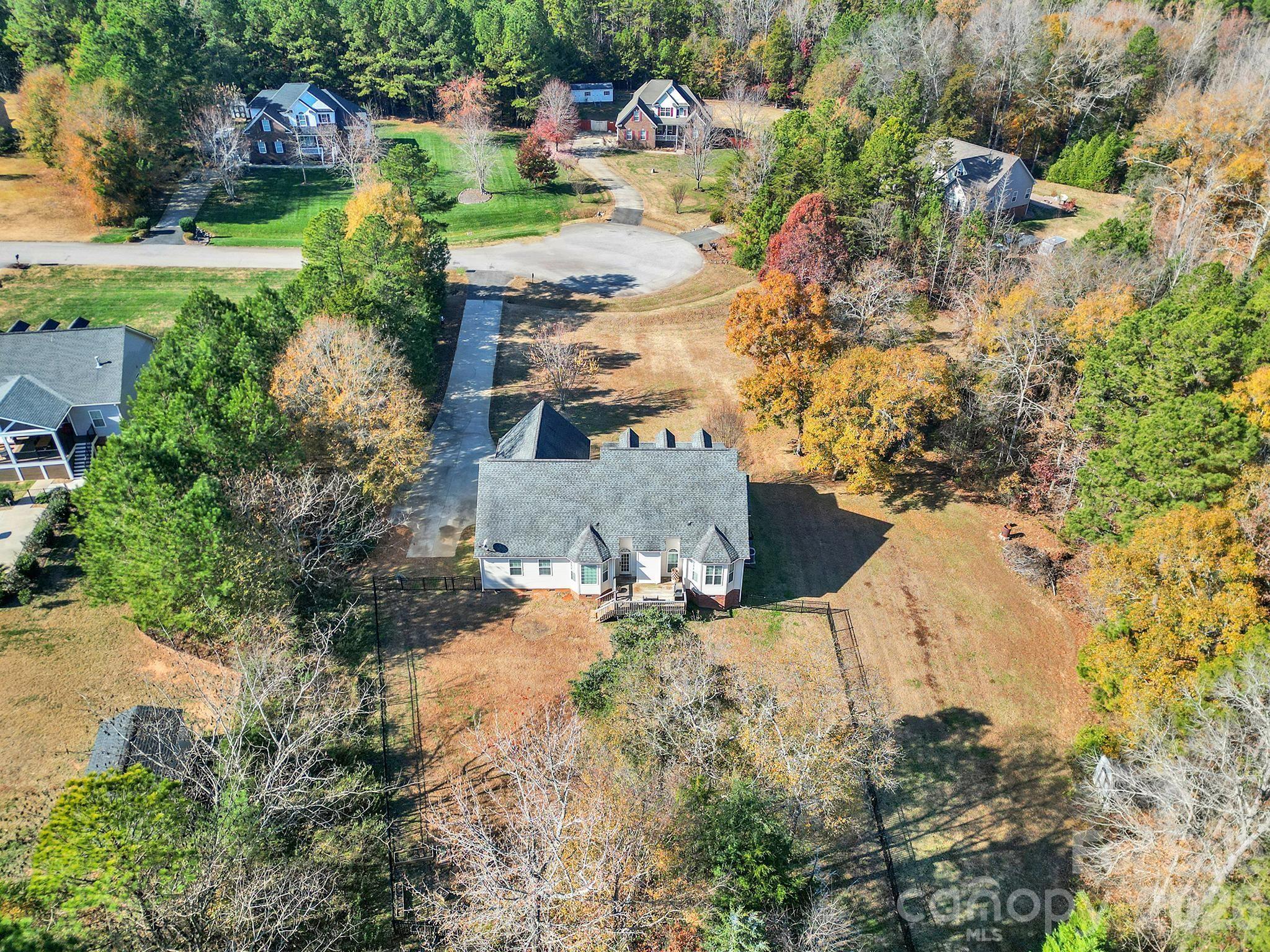 property viewer photo 41