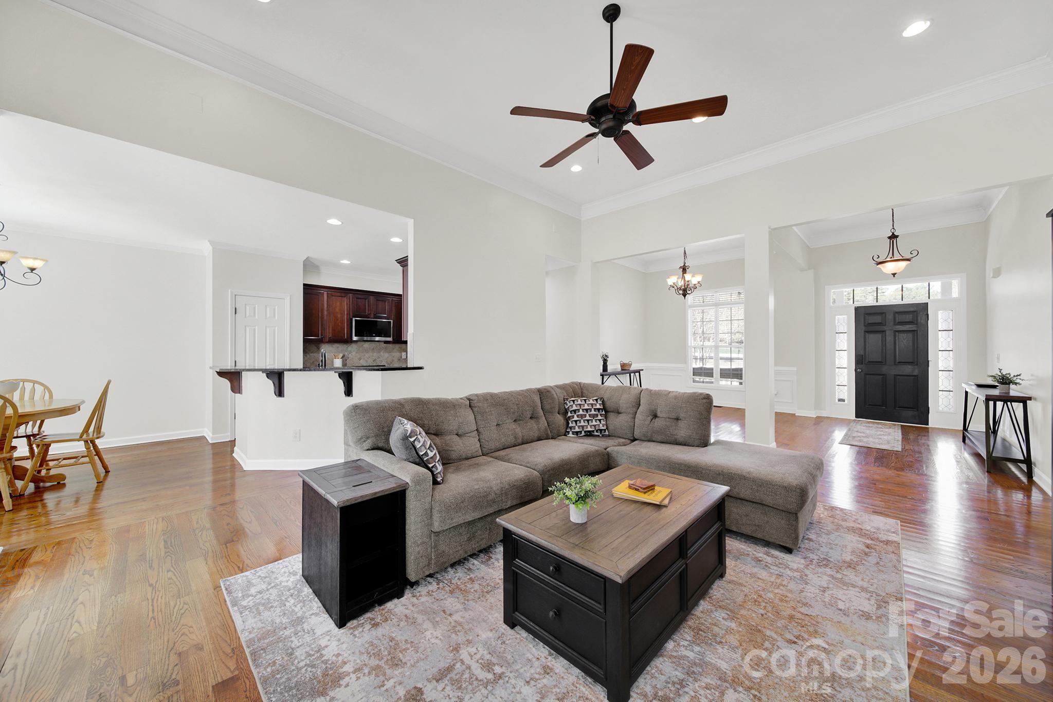 property viewer photo 6