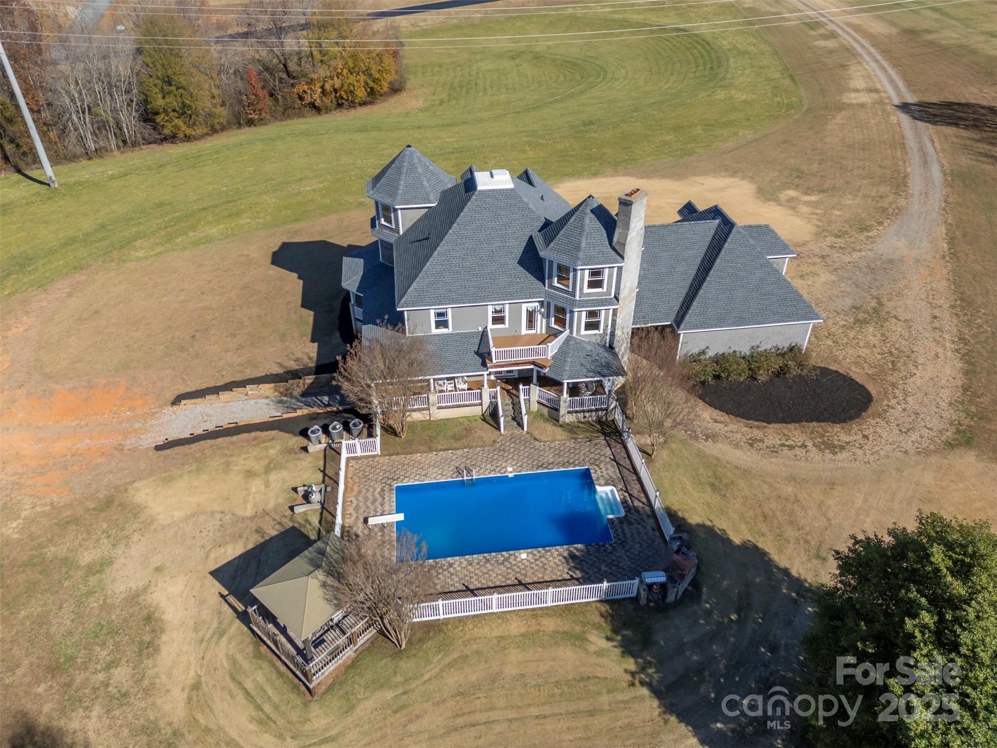 main property photo 47