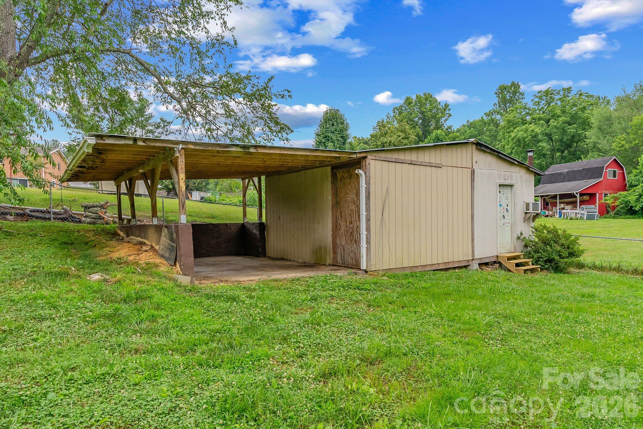 main property photo 27