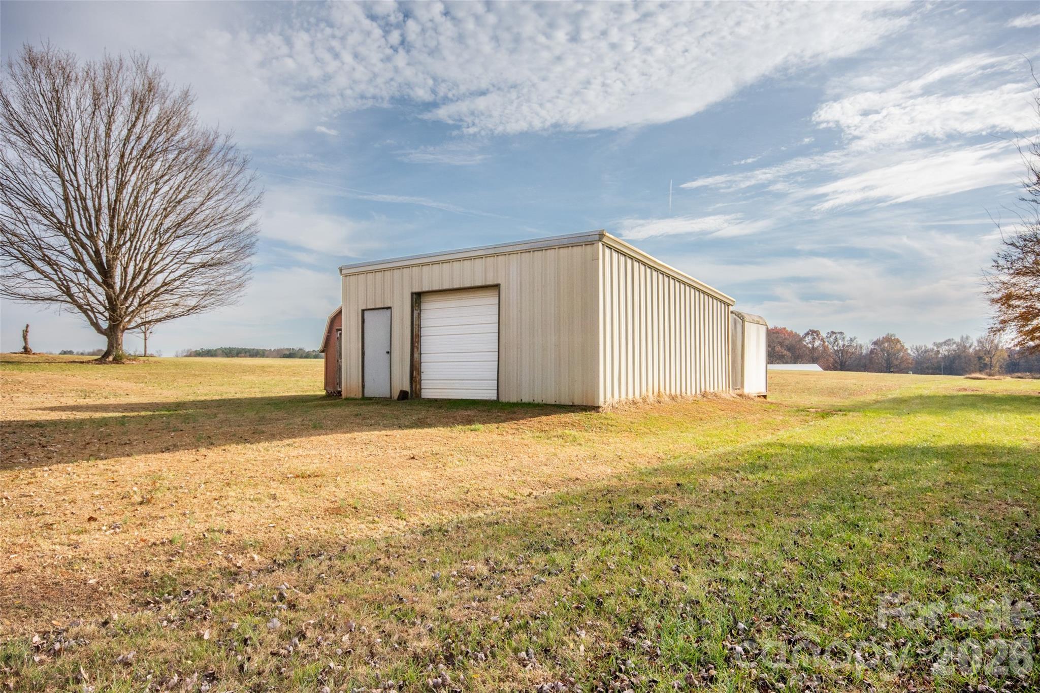 main property photo 32