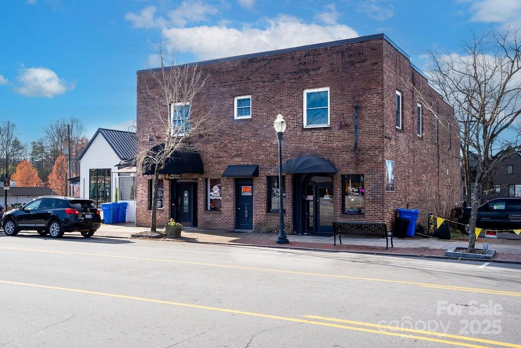 main property photo 8