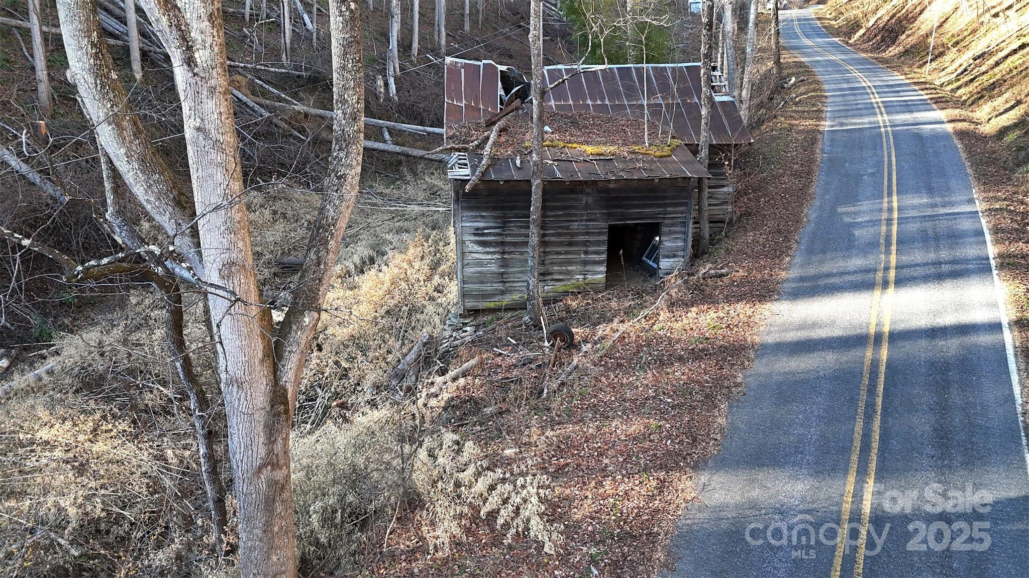 main property photo 16