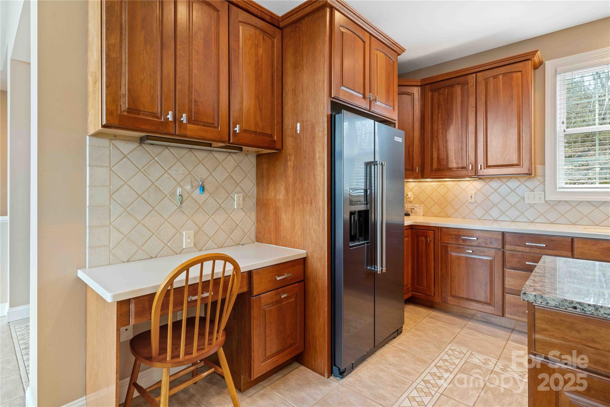 main property photo 13