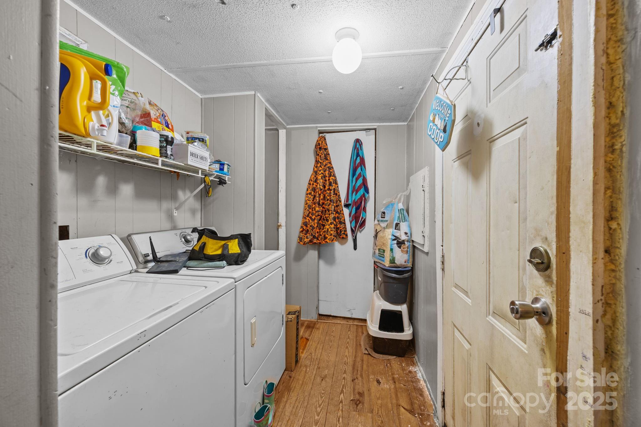 main property photo 30