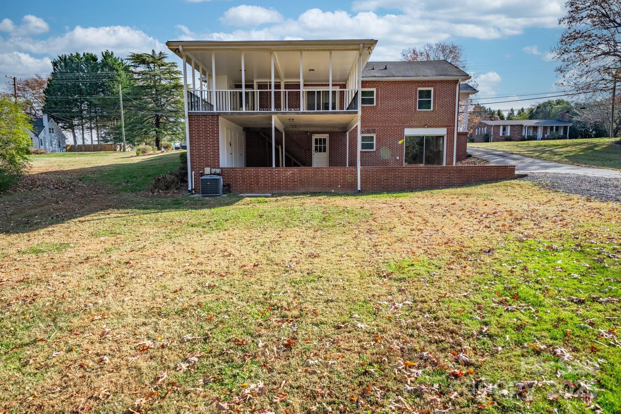 main property photo 43