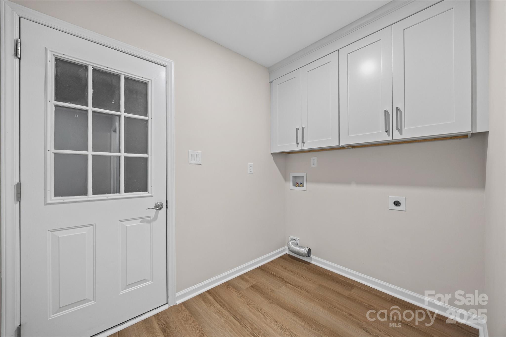 property viewer photo 15