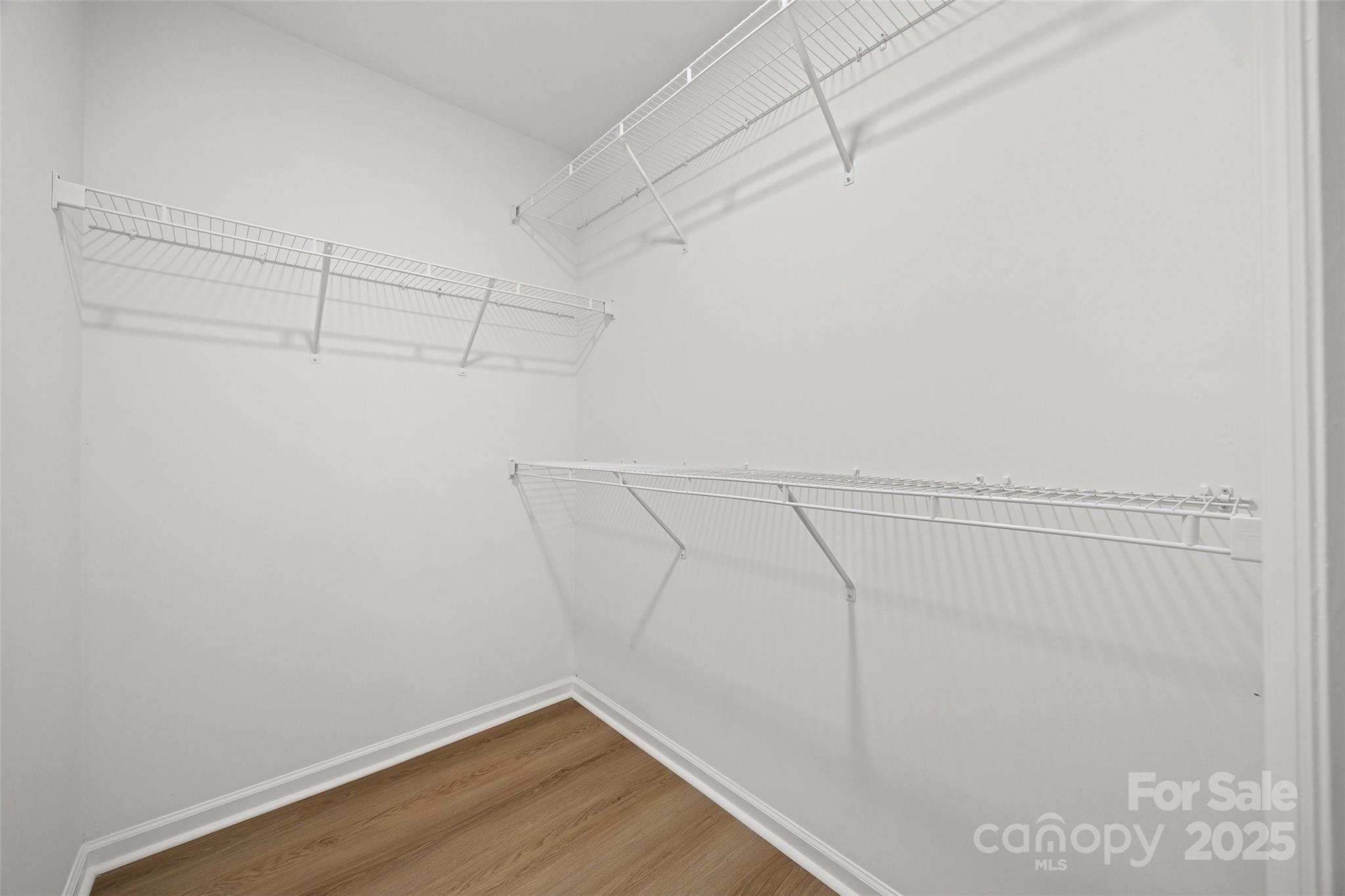property viewer photo 22