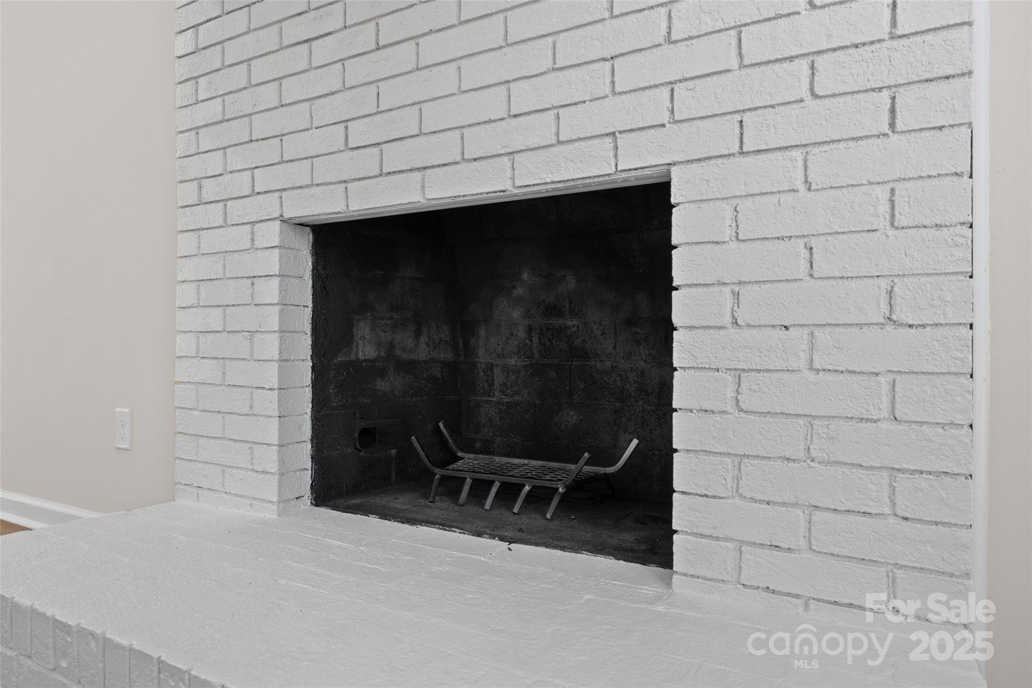property viewer photo 6