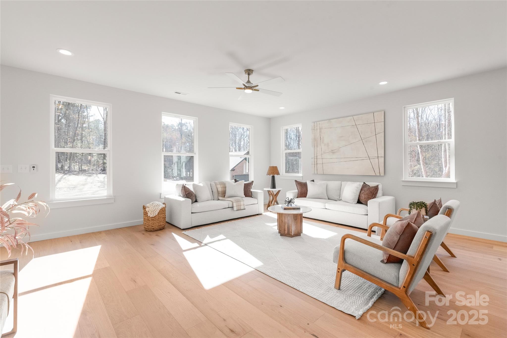 property viewer photo 11