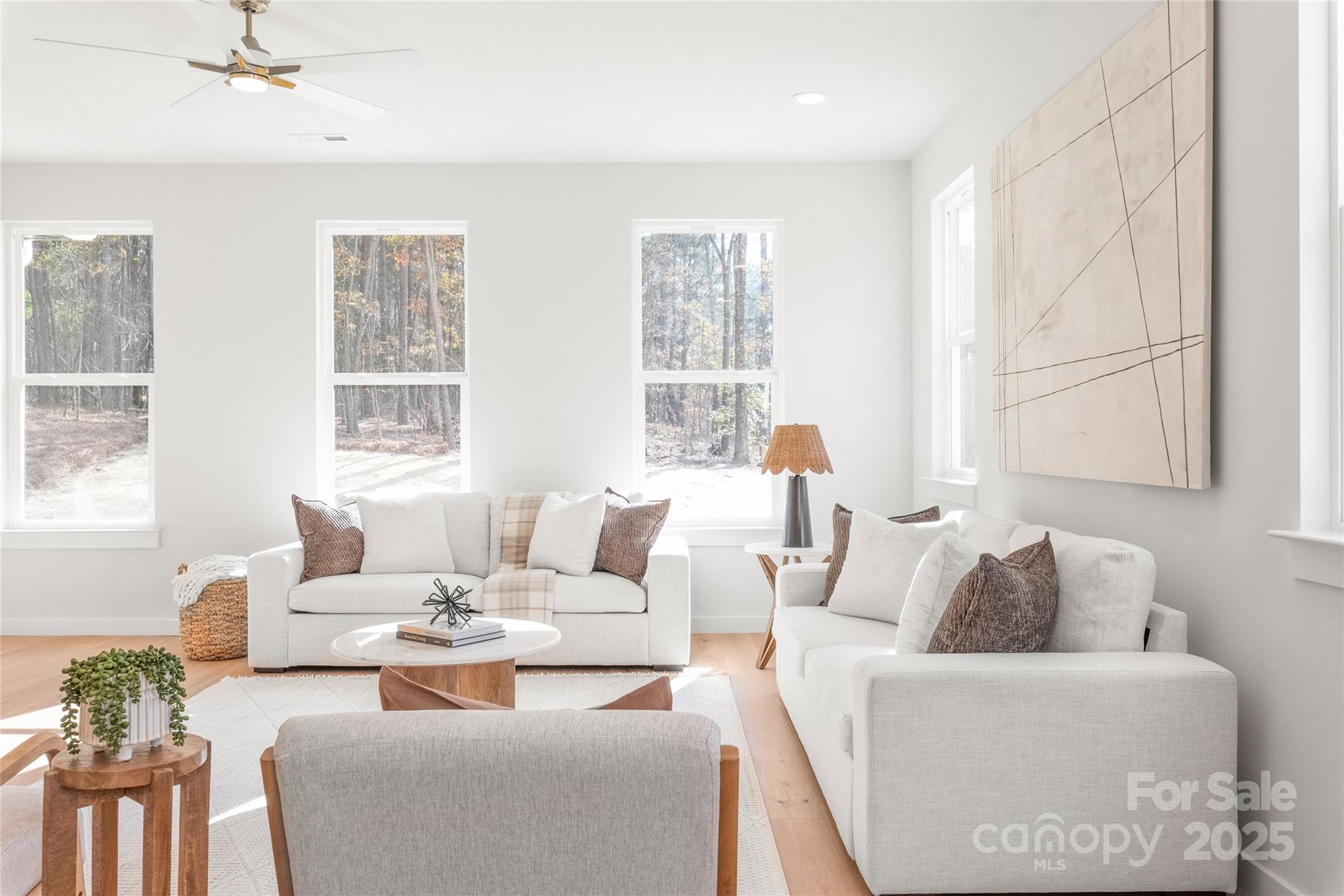 property viewer photo 13