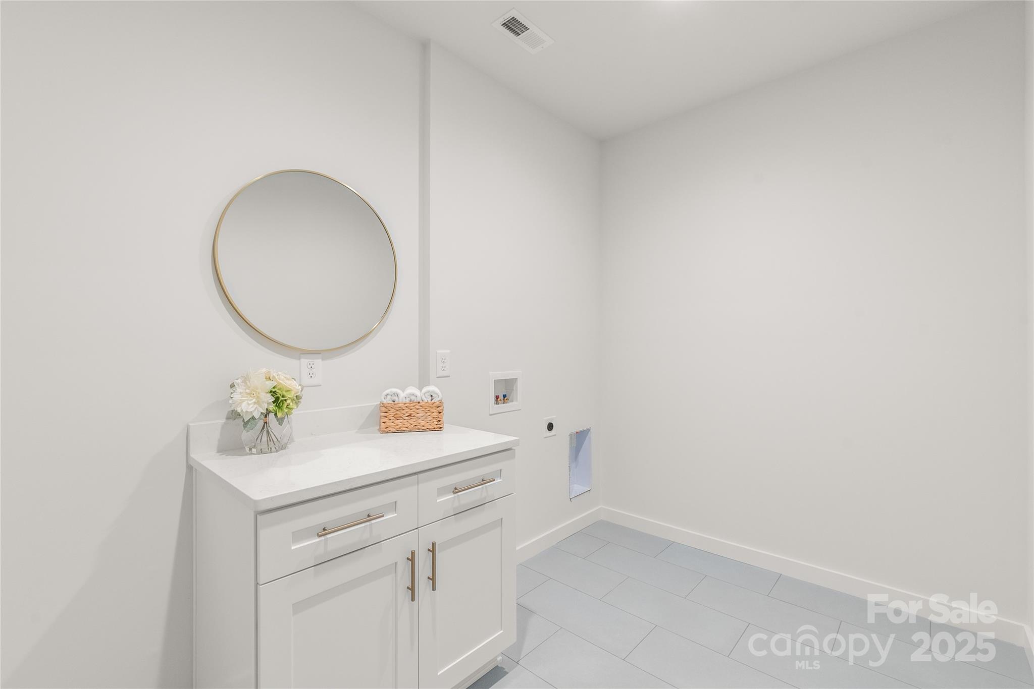 property viewer photo 21
