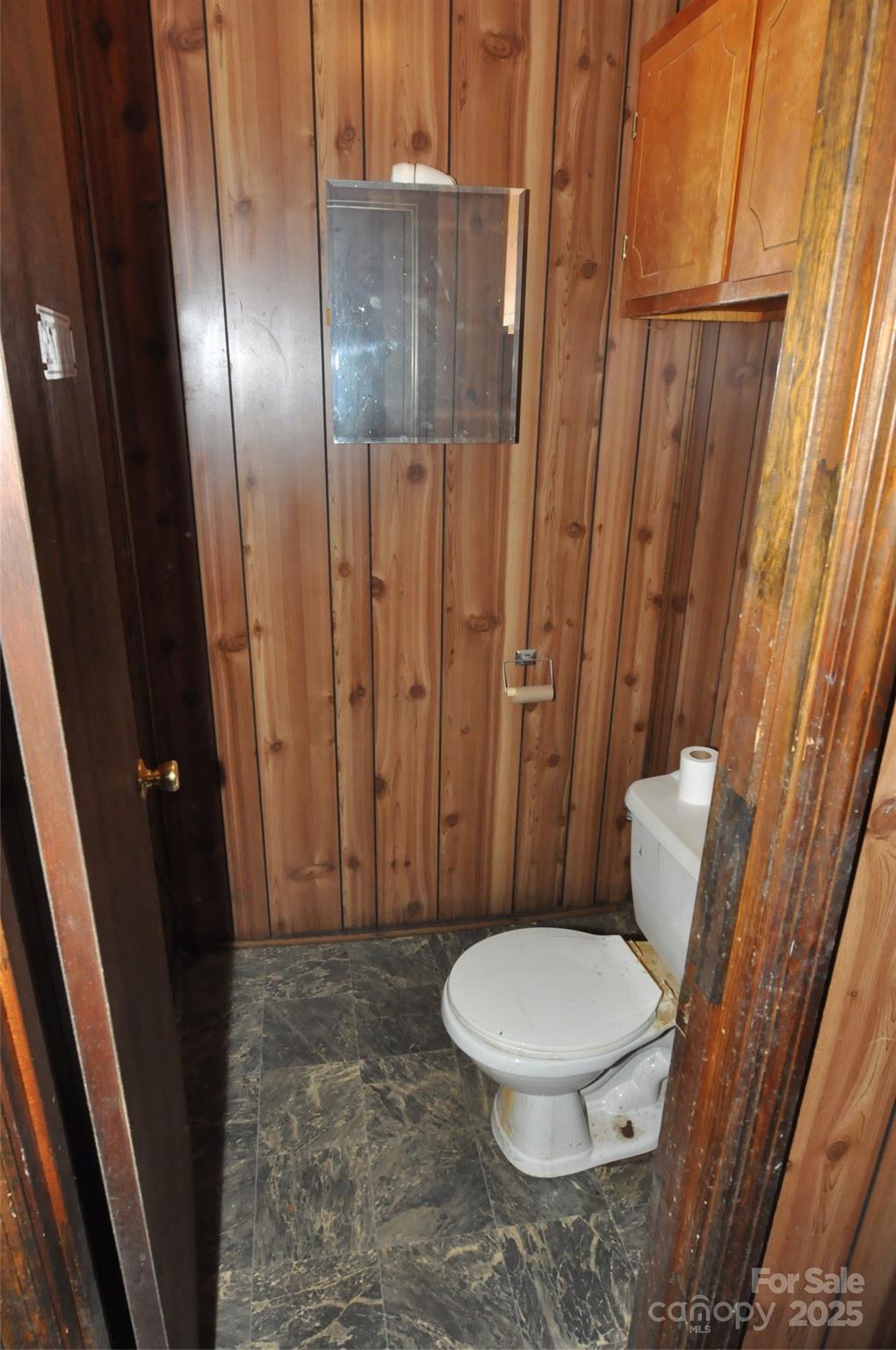 main property photo 11
