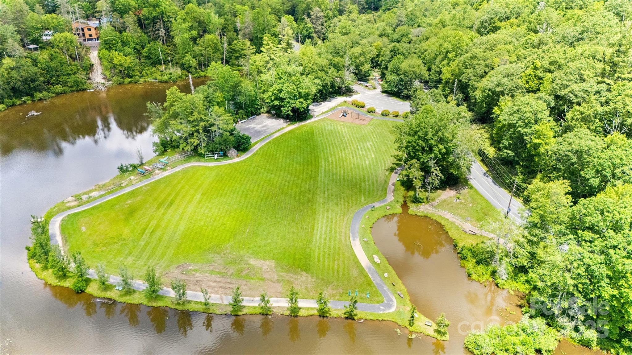 main property photo 18