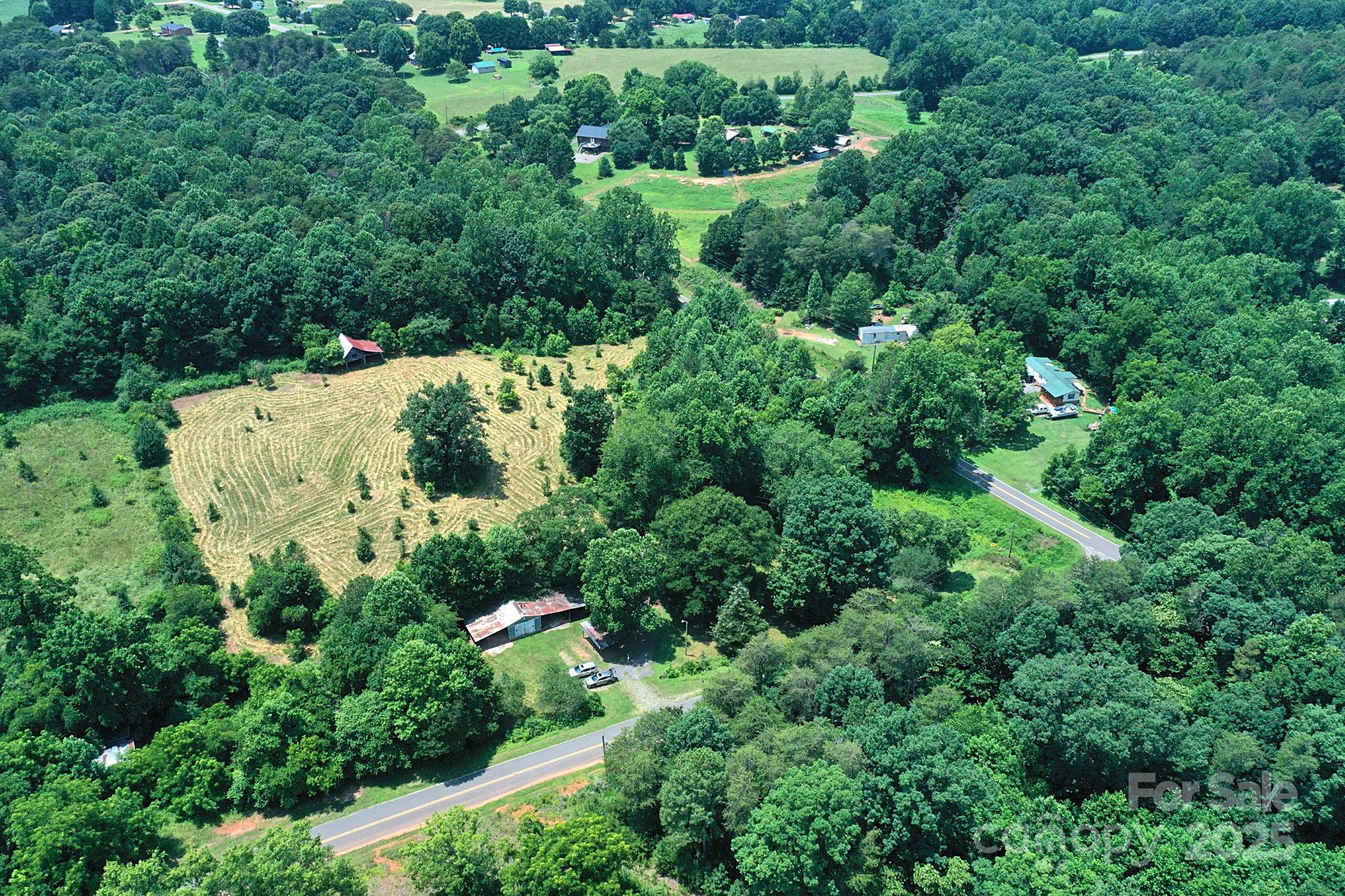 main property photo 5